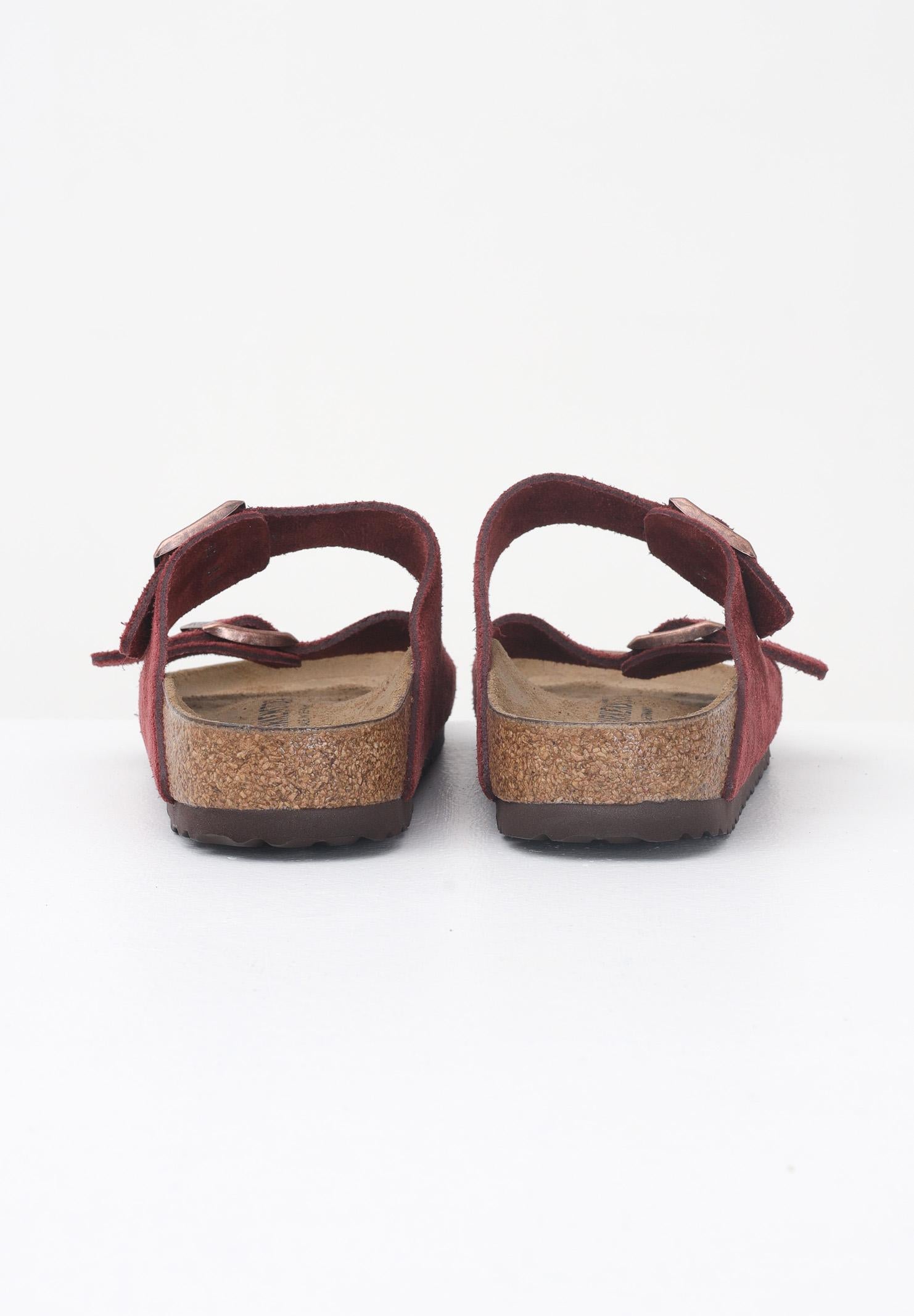 BIRKENSTOCK Ciabatte Arizona in pelle scamosciata bordeaux per uomo e donna 1028331 . BIRKENSTOCK