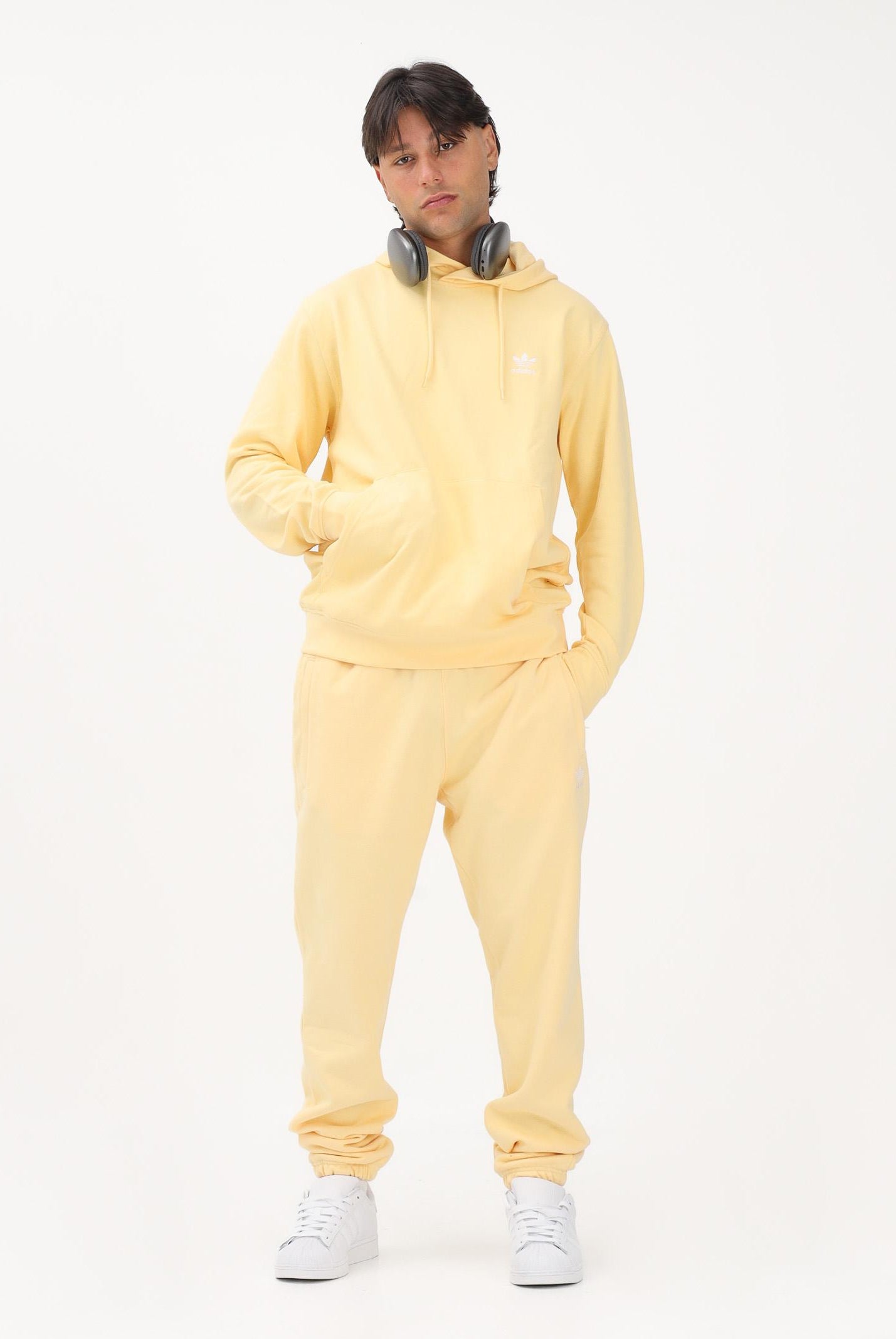 ADIDAS ORIGINALS Pantalone sportivo TREFOIL ESSENTIALS giallo per uomo e donna KE1159 . ADIDAS ORIGINALS