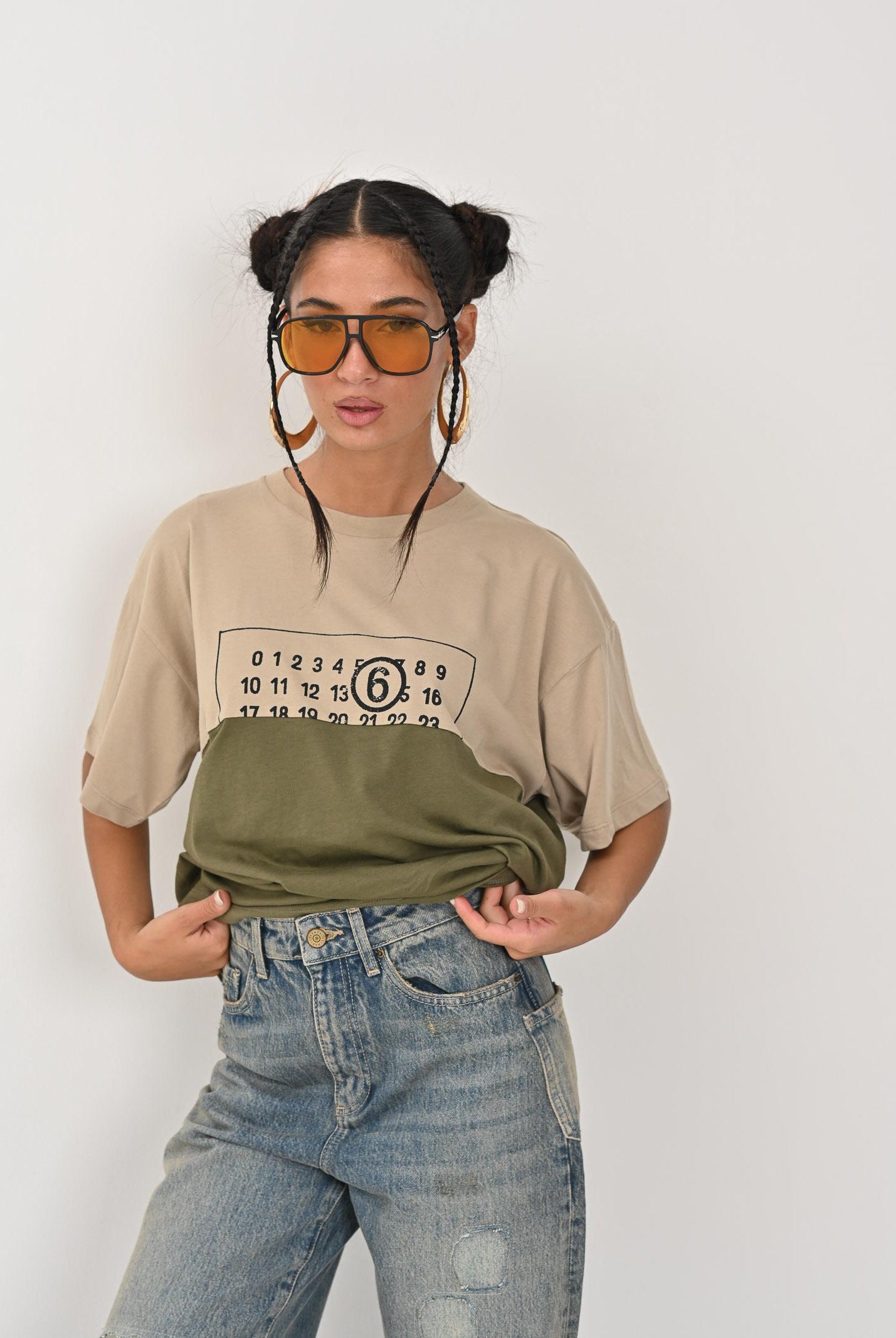 MAISON MARGIELA T-shirt a manica corta beige e verde per donna, ragazzi e bambini caratterizzata da una costruzione re-cut M60876MM04I M6C38 MAISON MARGIELA
