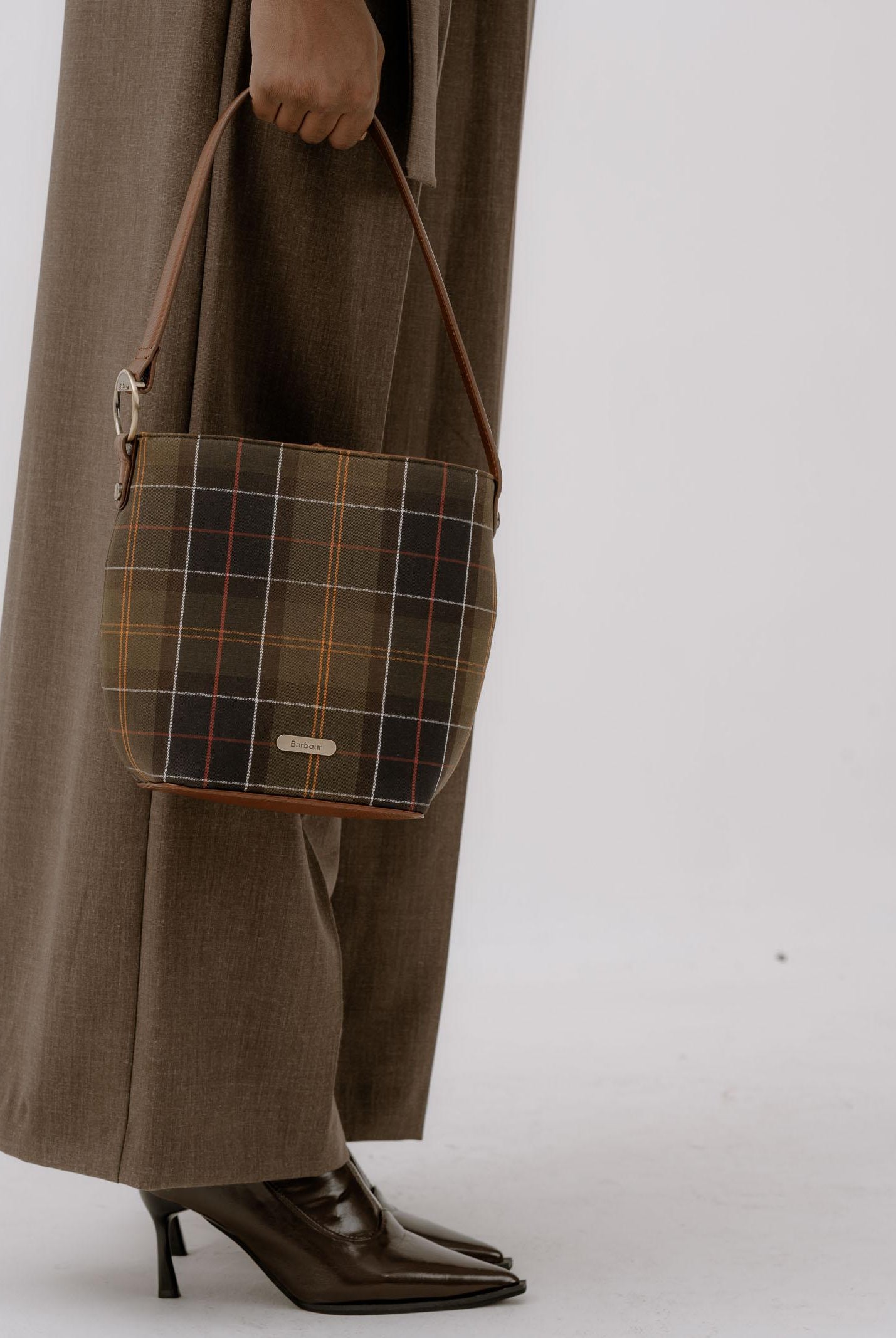 BARBOUR Borsa a secchiello in tartan Cedar da donna 252MLBA0505 TN11 BARBOUR