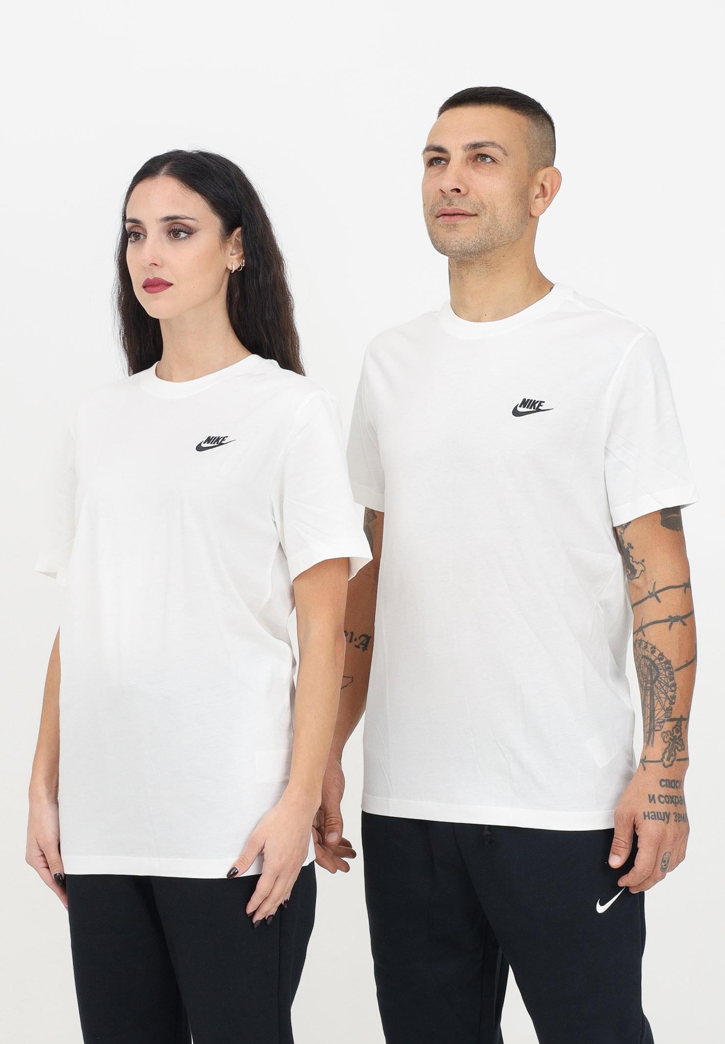 NIKE T-shirt a manica corta Nike Sportswear Club panna per uomo e donna AR4997 133 NIKE