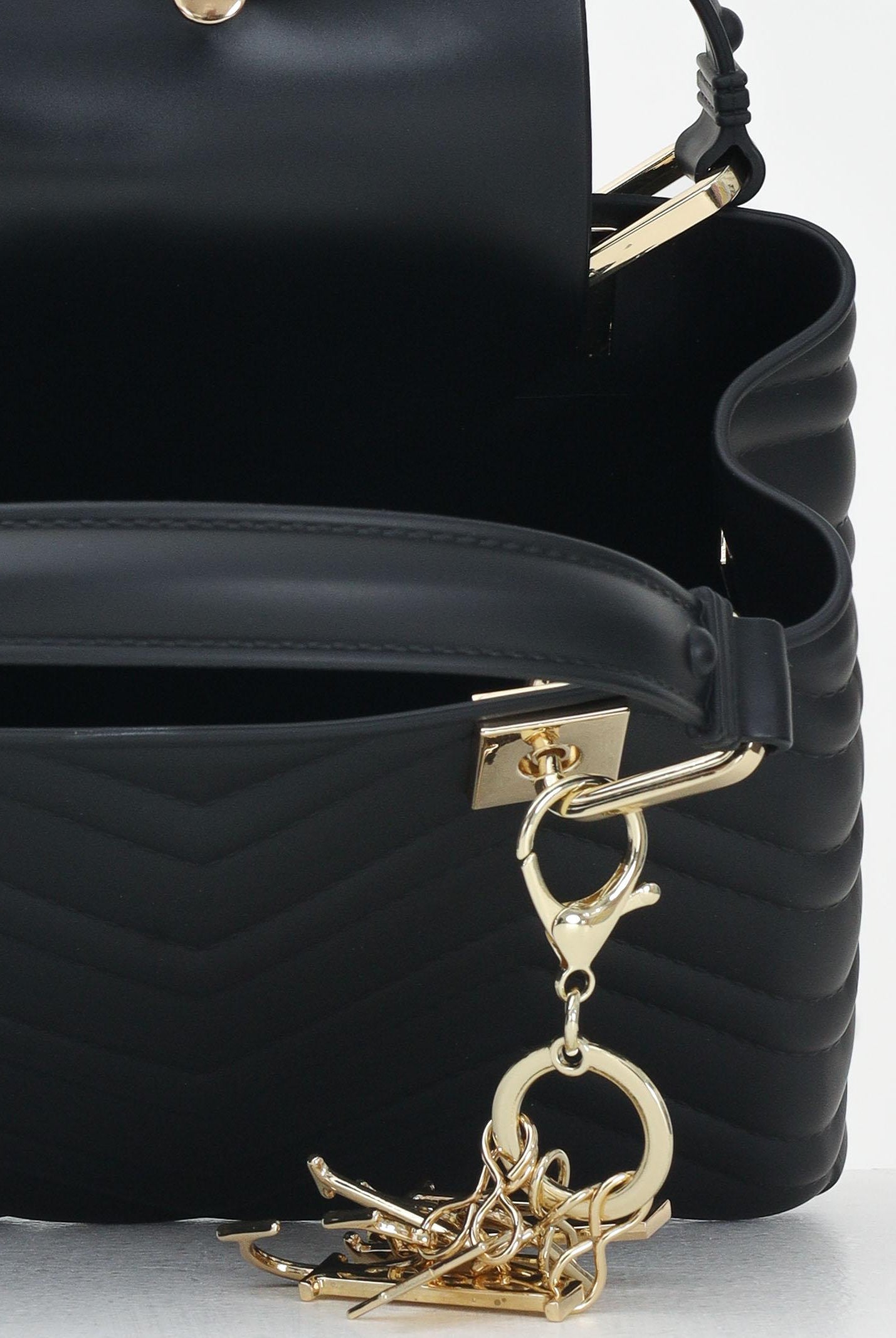 MARC ELLIS Borsa a mano Flat Krissy M nera da donna FLAT-KRISSY-M-WAVE BLLIGO MARC ELLIS