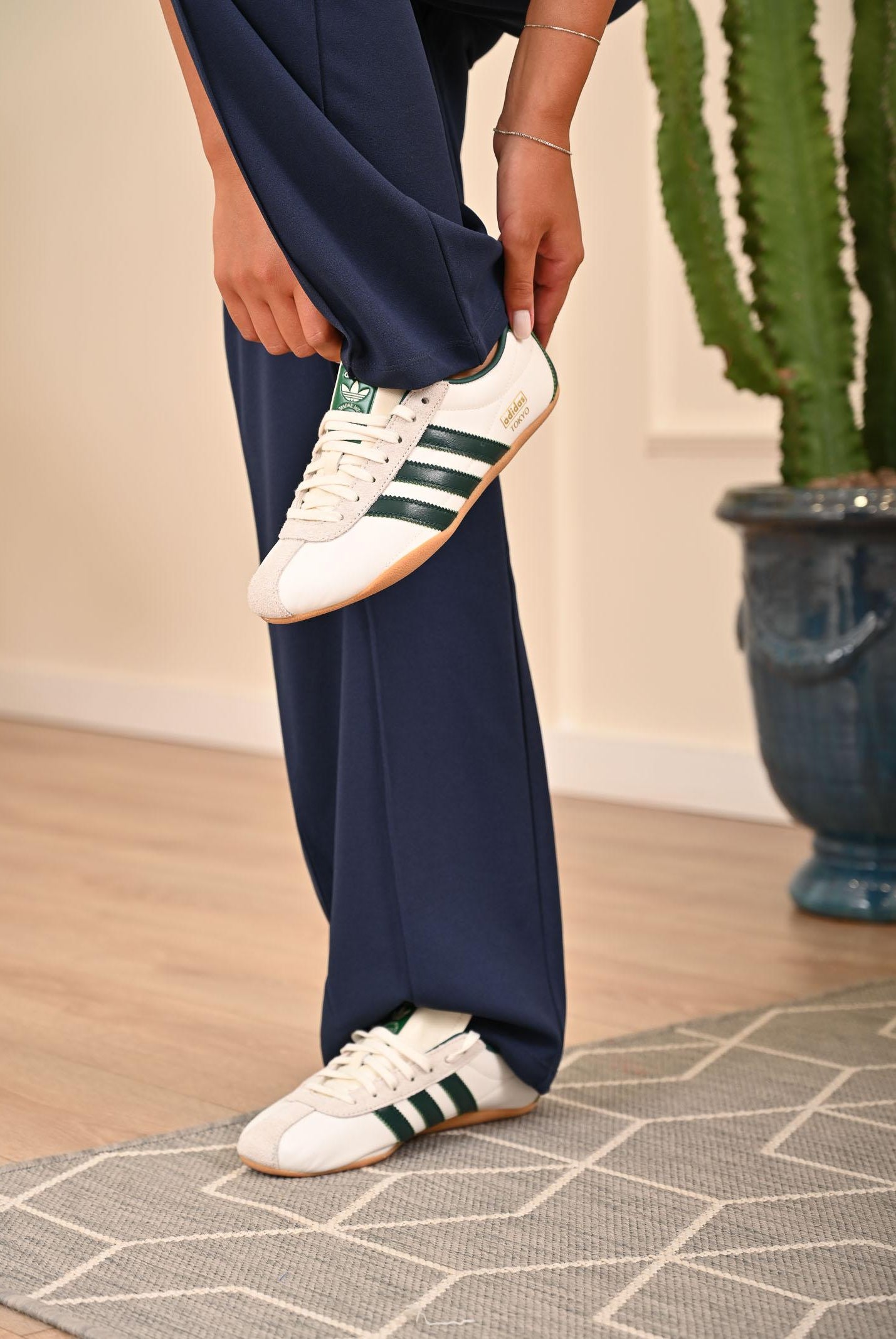 ADIDAS ORIGINALS Sneakers Tokyo bianche e verdi per uomo e donna JP9705 . ADIDAS ORIGINALS