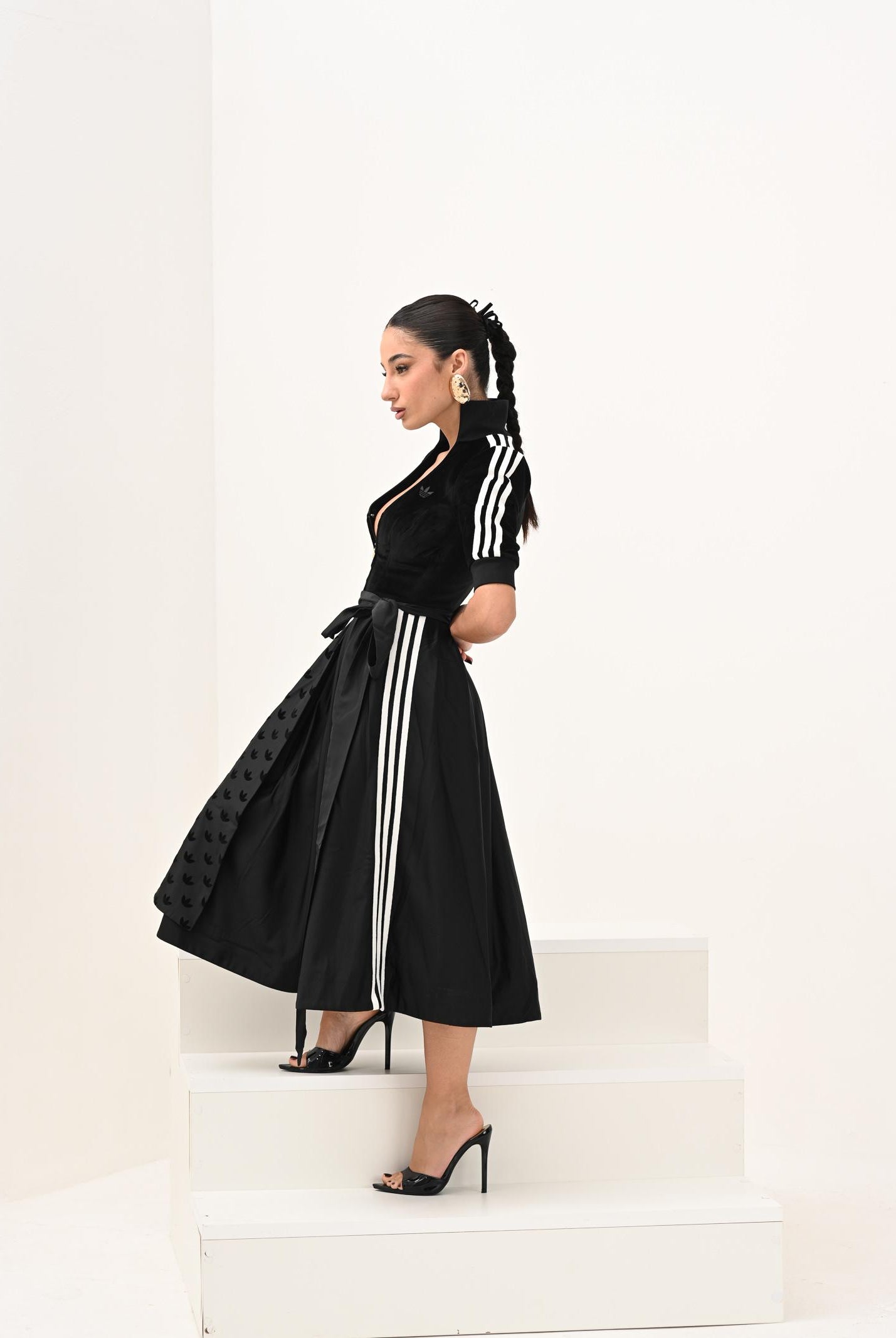 ADIDAS ORIGINALS Abito midi DIRNDL nero da donna KF2302 . ADIDAS ORIGINALS