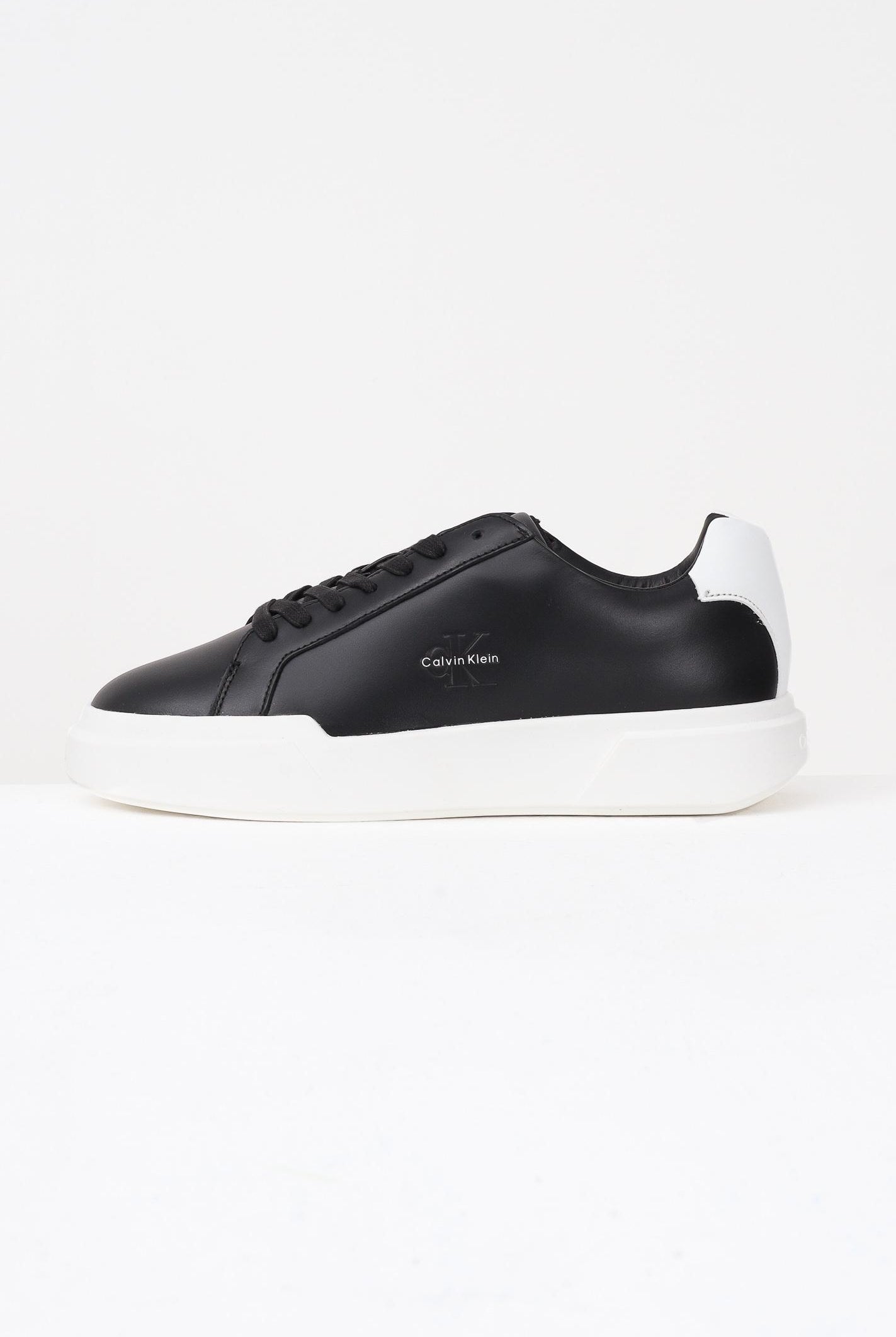 CALVIN KLEIN JEANS Sneakers nere da uomo con logo YM0YM013440GM . CALVIN KLEIN JEANS