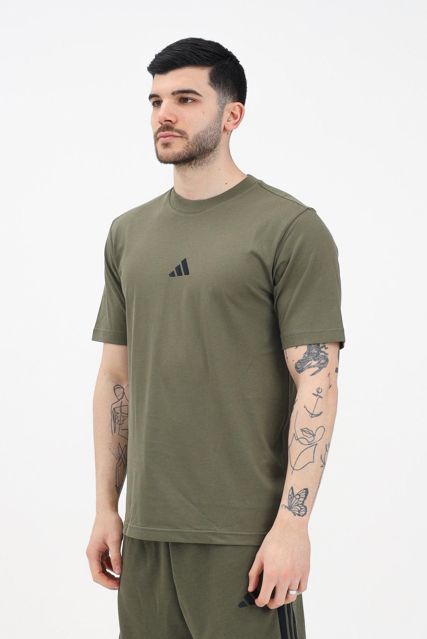 ADIDAS PERFORMANCE T-shirt a manica corta Essentials Small Logo Single Jersey verde da uomo JF1097 . ADIDAS PERFORMANCE