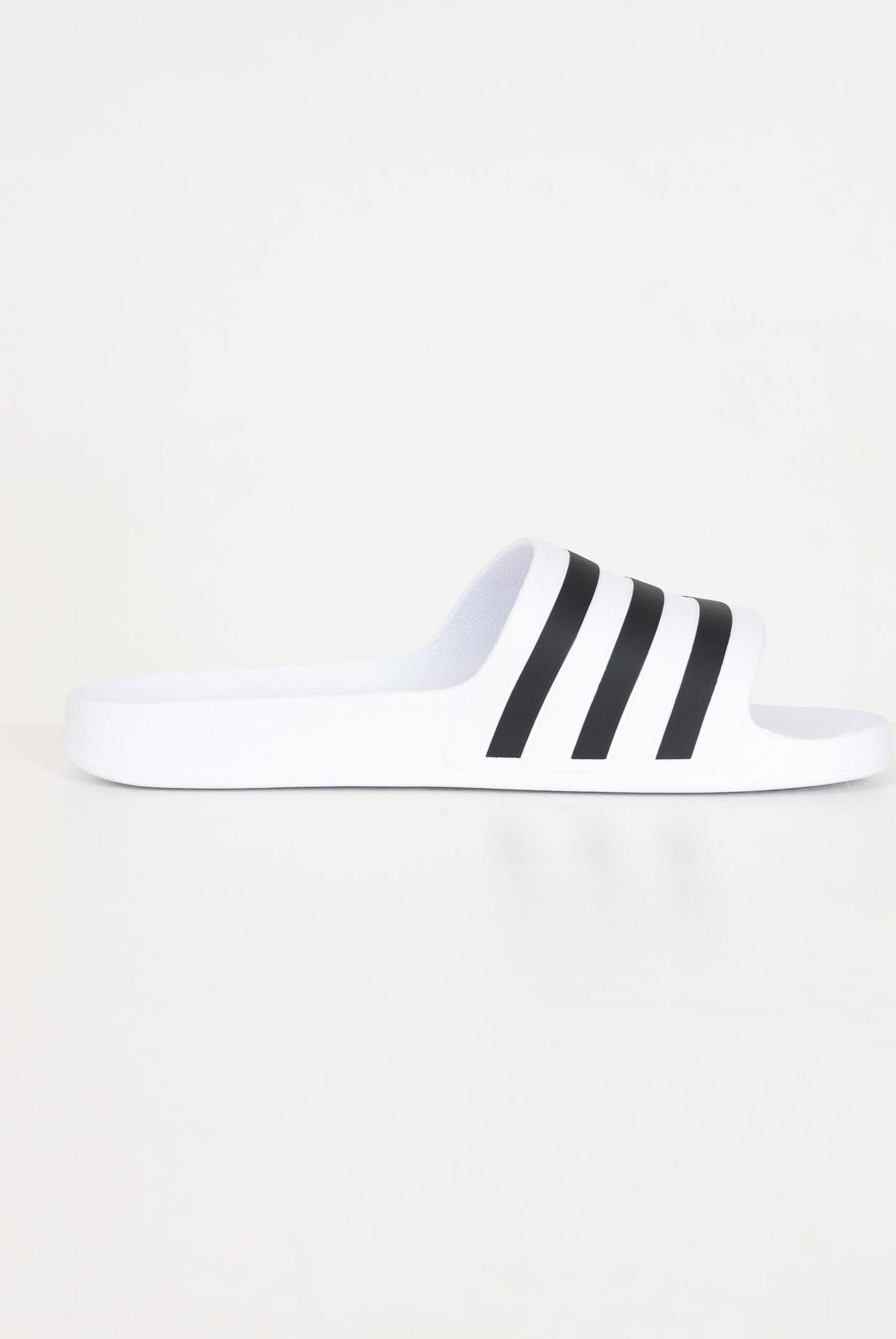 ADIDAS PERFORMANCE Ciabatte Adilette aqua bianche e nere da uomo F35539 . ADIDAS PERFORMANCE
