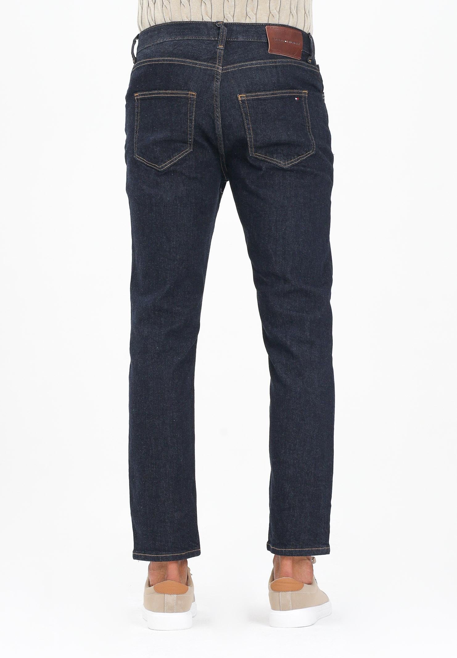 TOMMY HILFIGER Jeans in denim scuro da uomo MW0MW396491AQ . TOMMY HILFIGER
