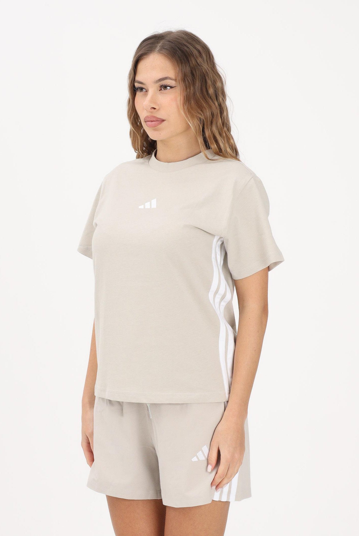 ADIDAS PERFORMANCE T-shirt a manica corta Essentials 3-Stripes beige da donna JE1237 . ADIDAS PERFORMANCE