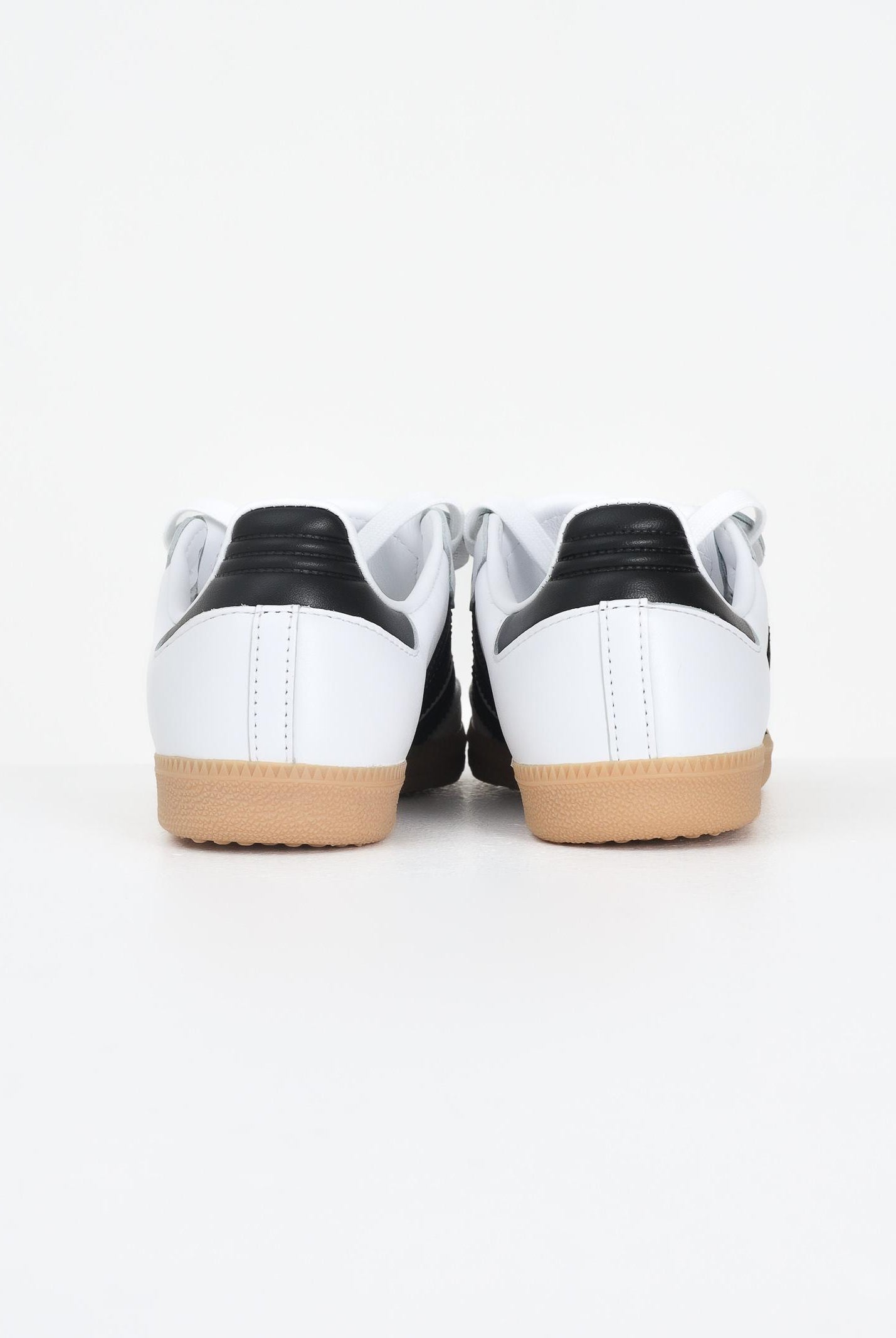 ADIDAS ORIGINALS Sneakers Samba LT bianche e nere per uomo e donna IG4279 . ADIDAS ORIGINALS