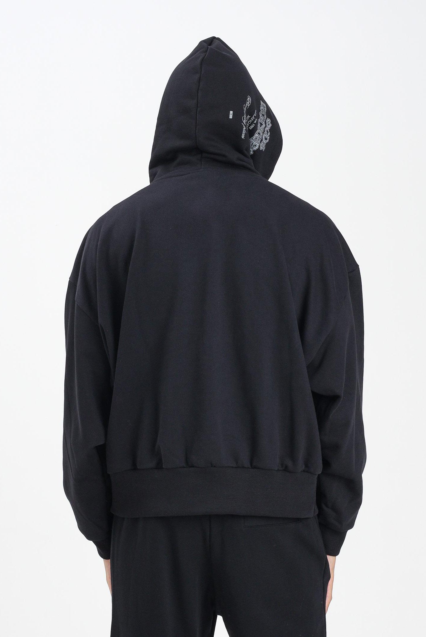 GCDS Felpa con cappuccio nera per uomo e donna caratterizzata da stampa B2CM1907JE7 99 GCDS