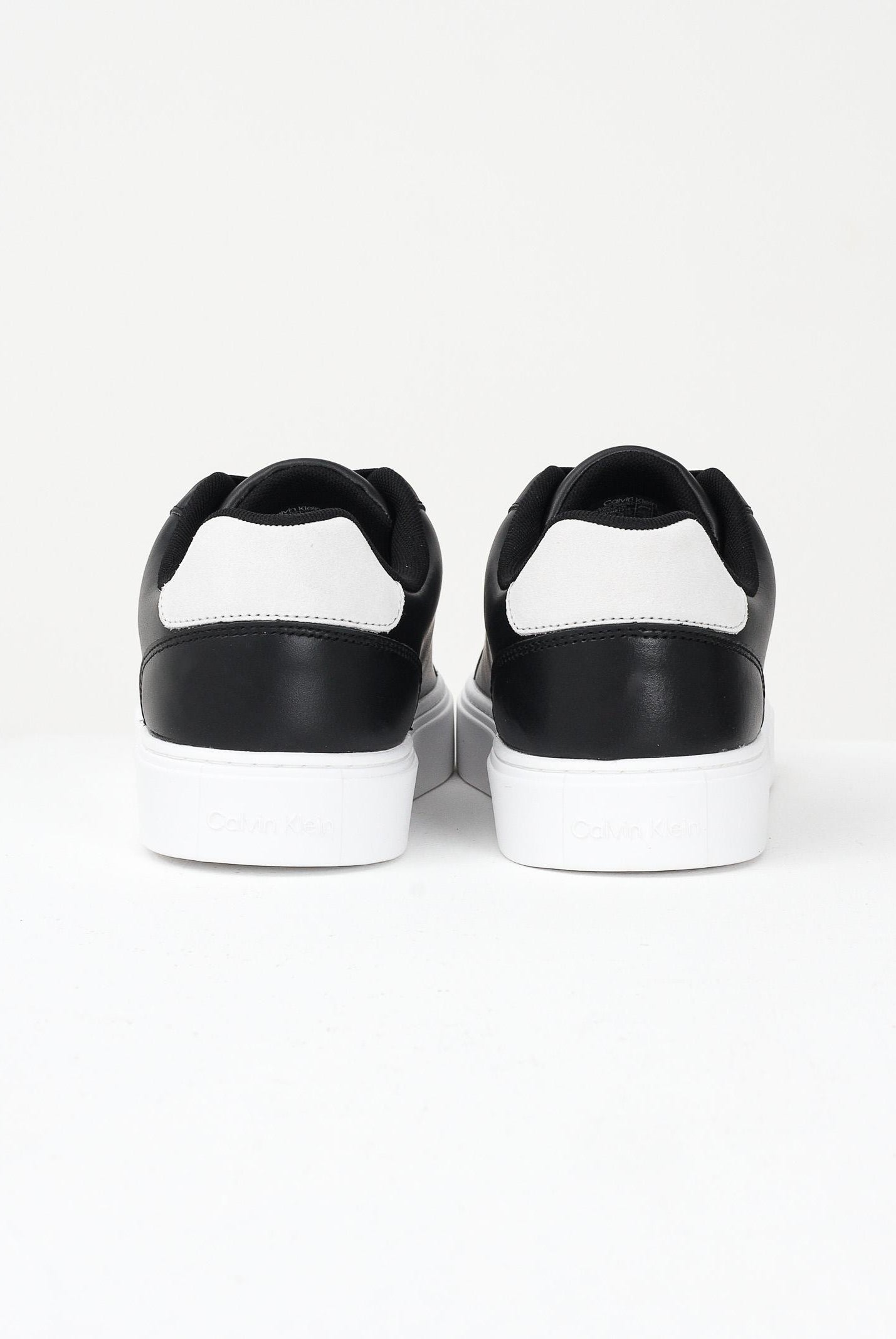 CALVIN KLEIN JEANS Sneakers nere da uomo con logo YM0YM014350GM . CALVIN KLEIN JEANS