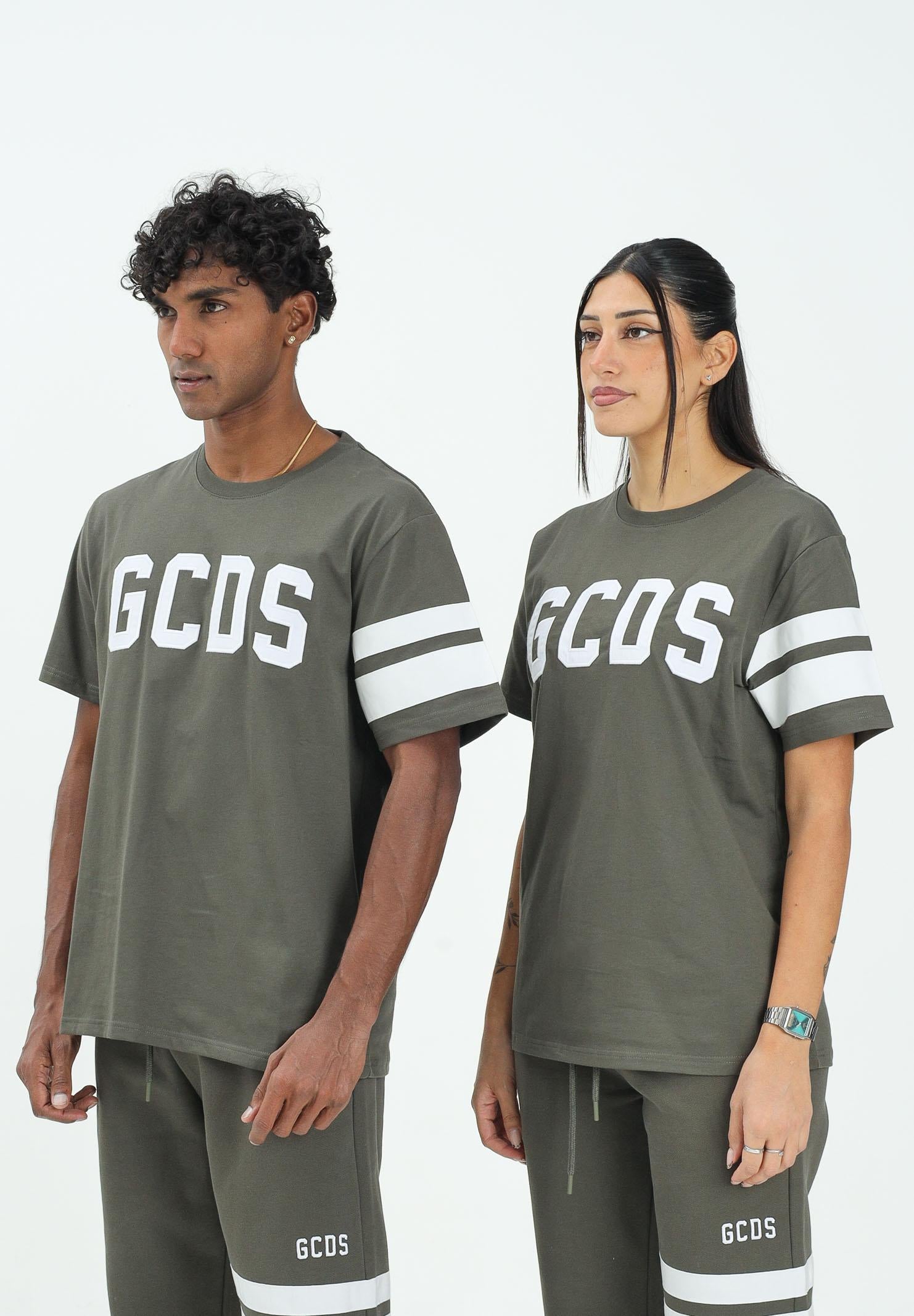 GCDS T-shirt a manica corta verde militare per uomo e donna con logo GCDS B1XM2315JI9 88 GCDS