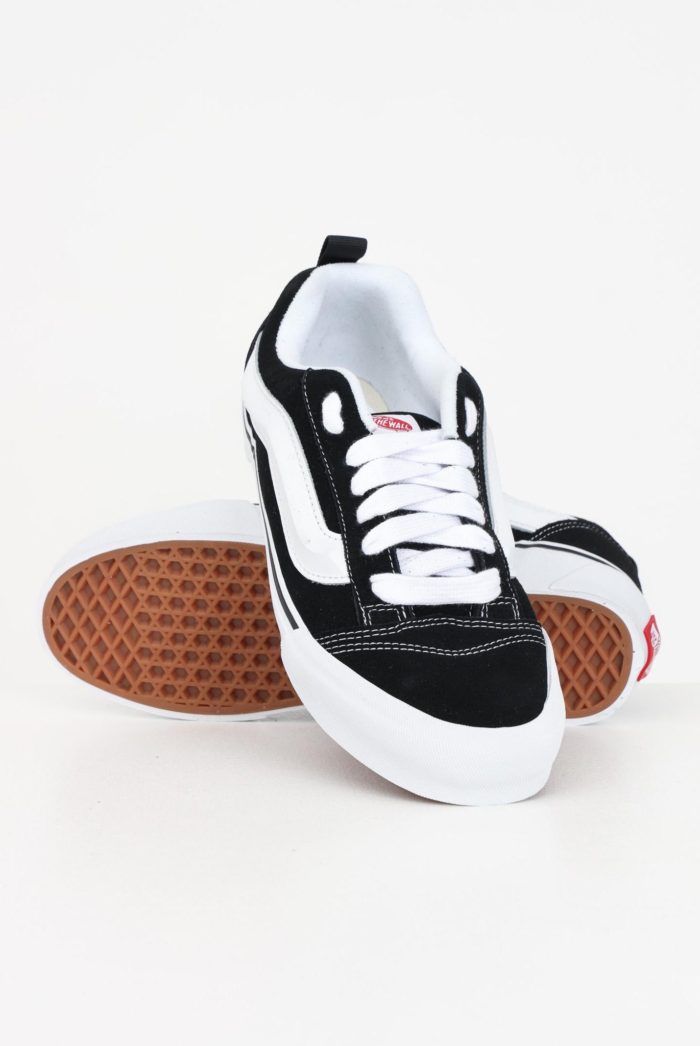 Sneakers Knu Skool nere per uomo e donna VN0009QC6BT1 VANS
