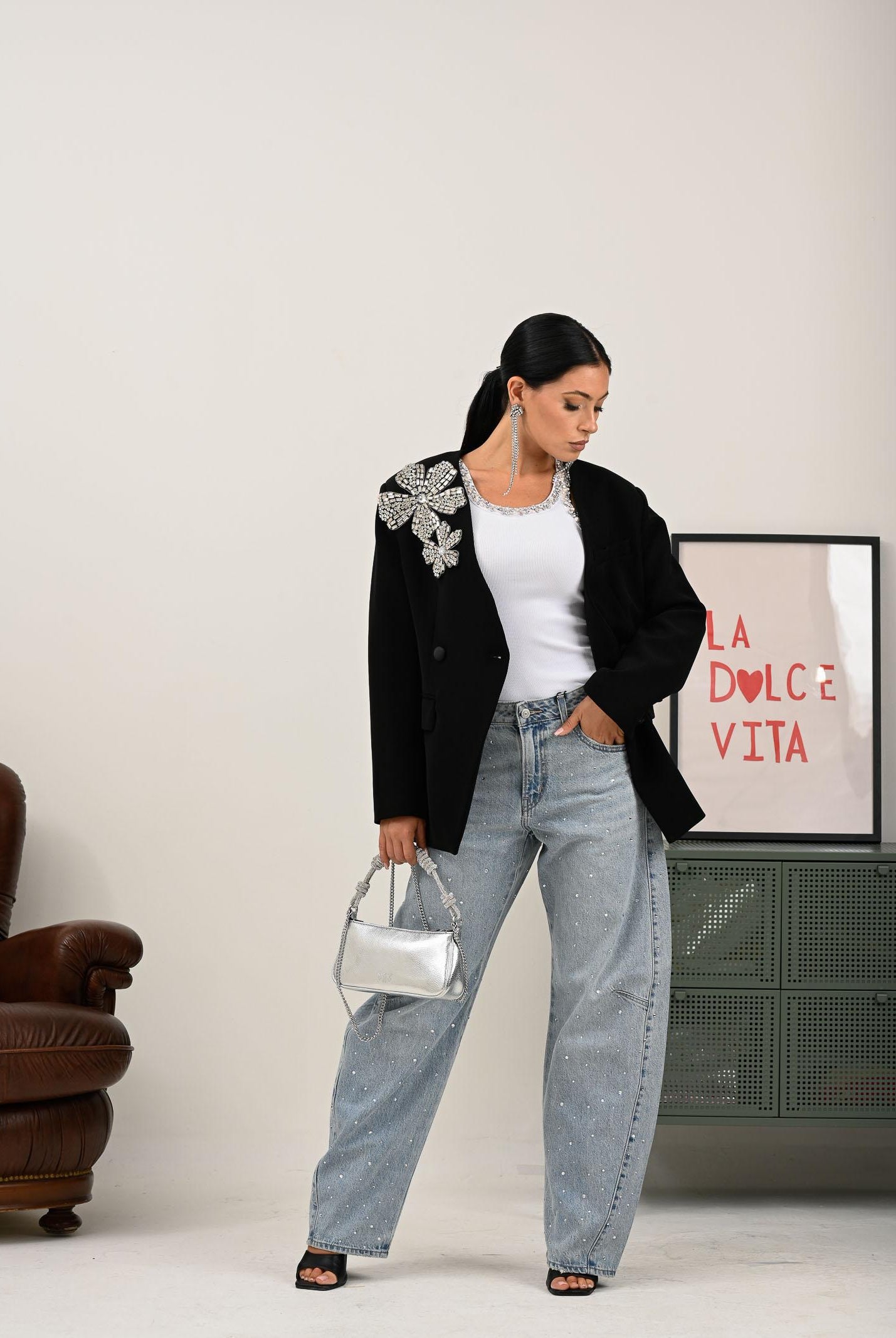 TPN Giacca doppiopetto Arlee nera da donna con applicazione fiore in strass ARLEE402W5 D6 TPN