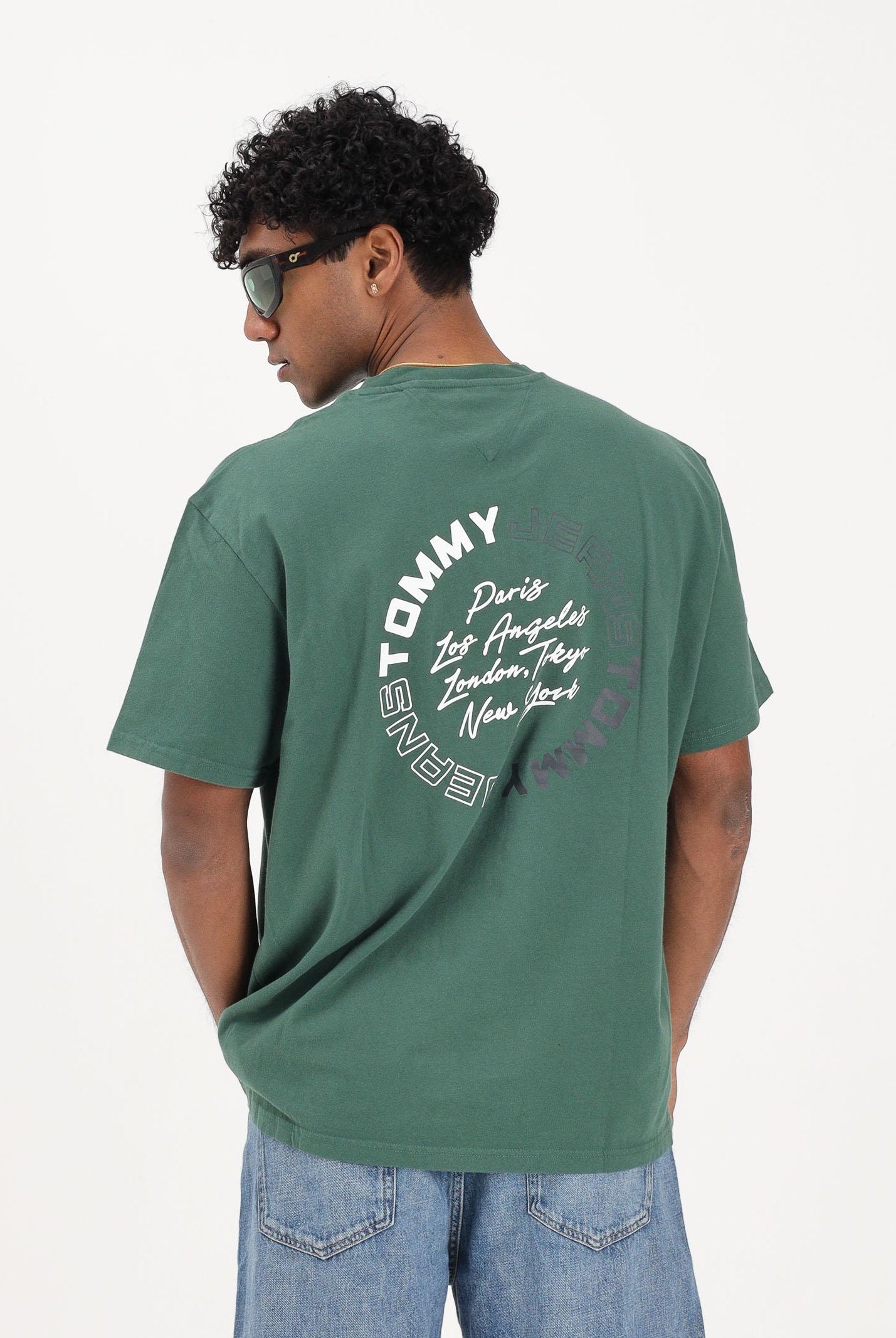 TOMMY JEANS T-shirt a manica corta verde da uomo con stampa sul retro DM0DM22535 MBL TOMMY JEANS