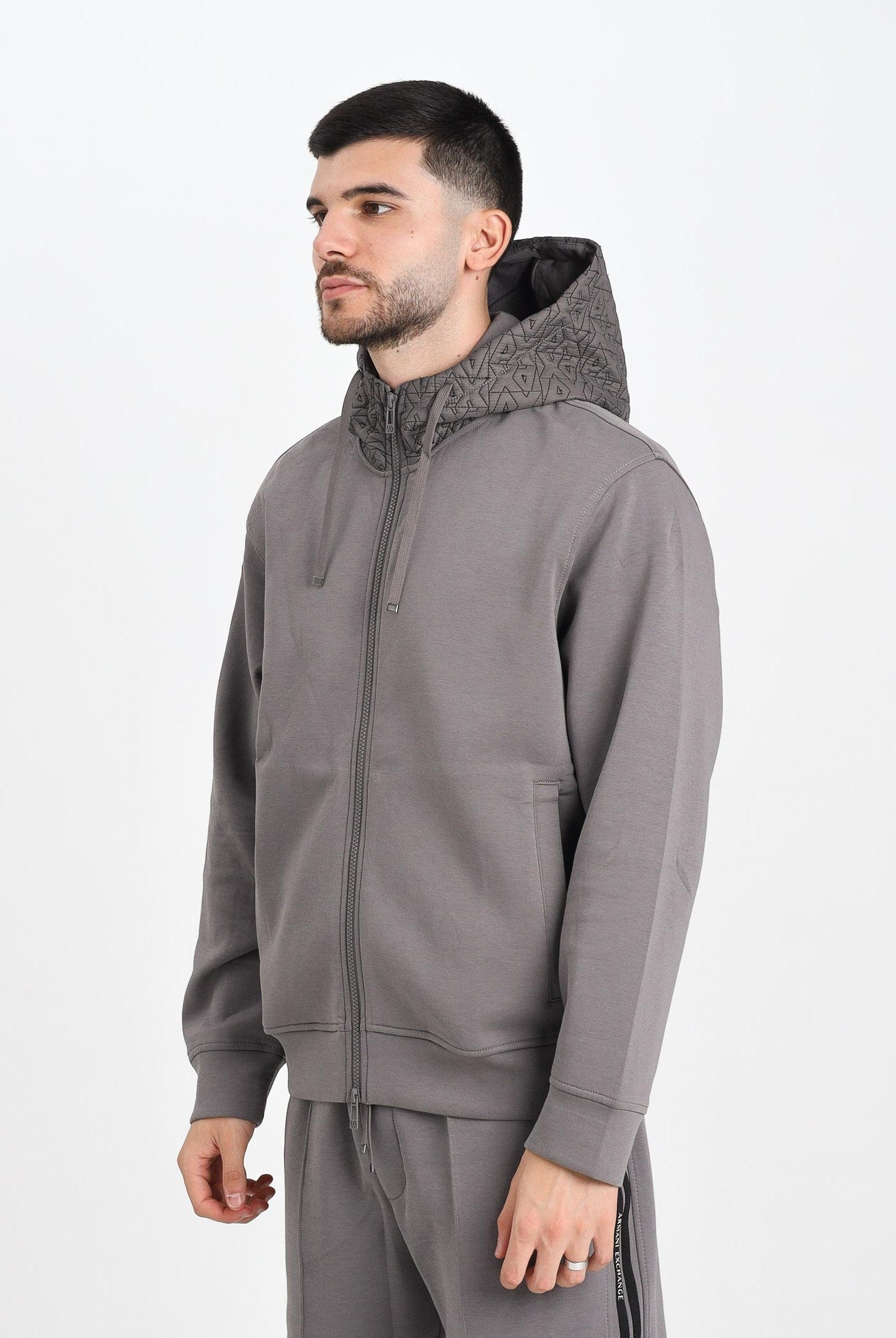 ARMANI EXCHANGE Felpa con zip grigia da uomo caratterizzata da cappuccio logato XM001891AF10818 U8092 ARMANI EXCHANGE