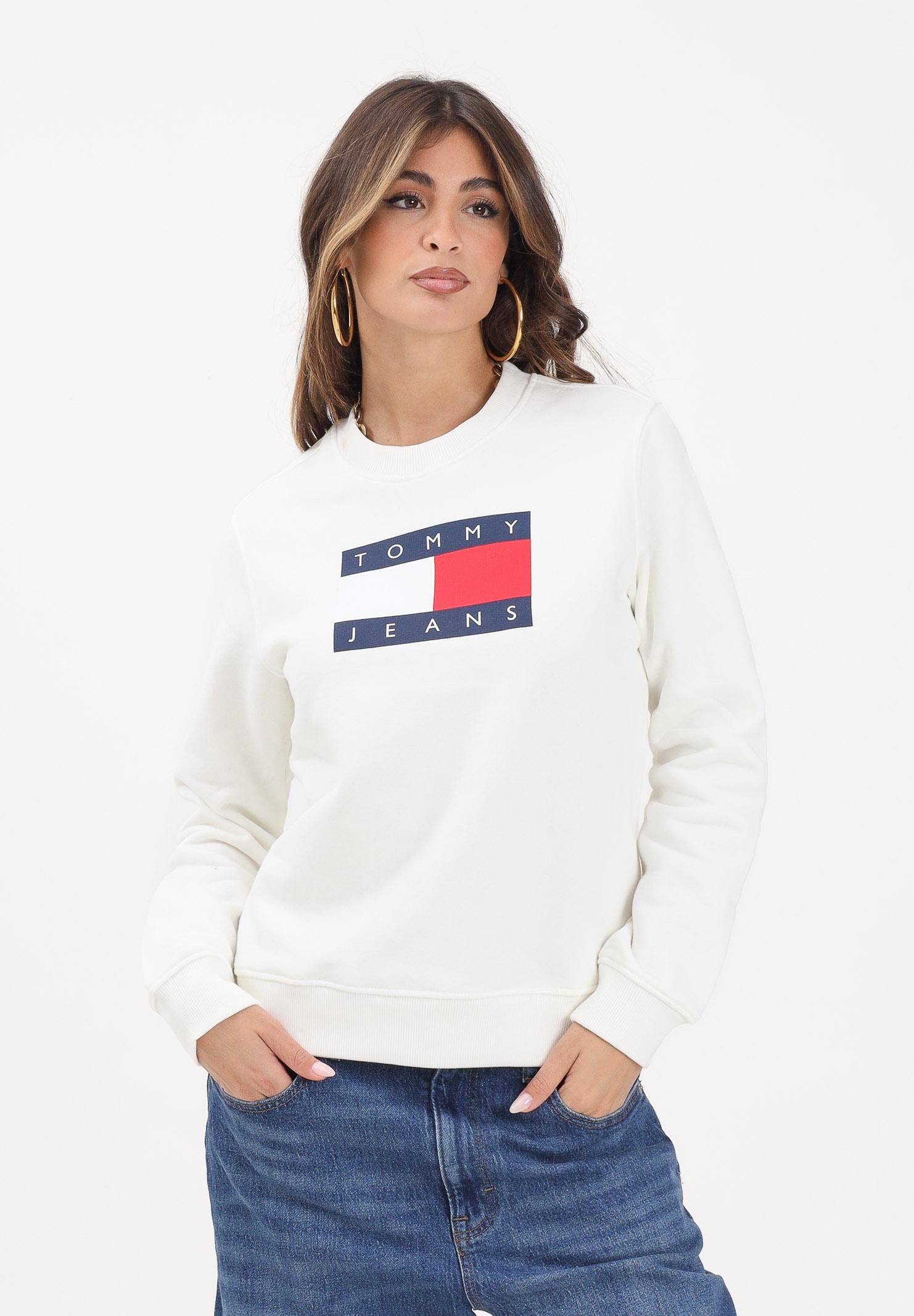 TOMMY JEANS Felpa girocollo bianca da donna con stampa logo DW0DW22564 YBL TOMMY JEANS