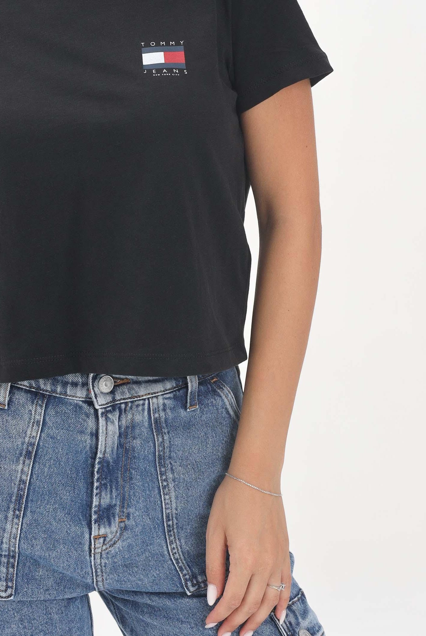 TOMMY JEANS T-shirt a manica corta nera da donna con maxi logo DW0DW21423BDS TOMMY JEANS