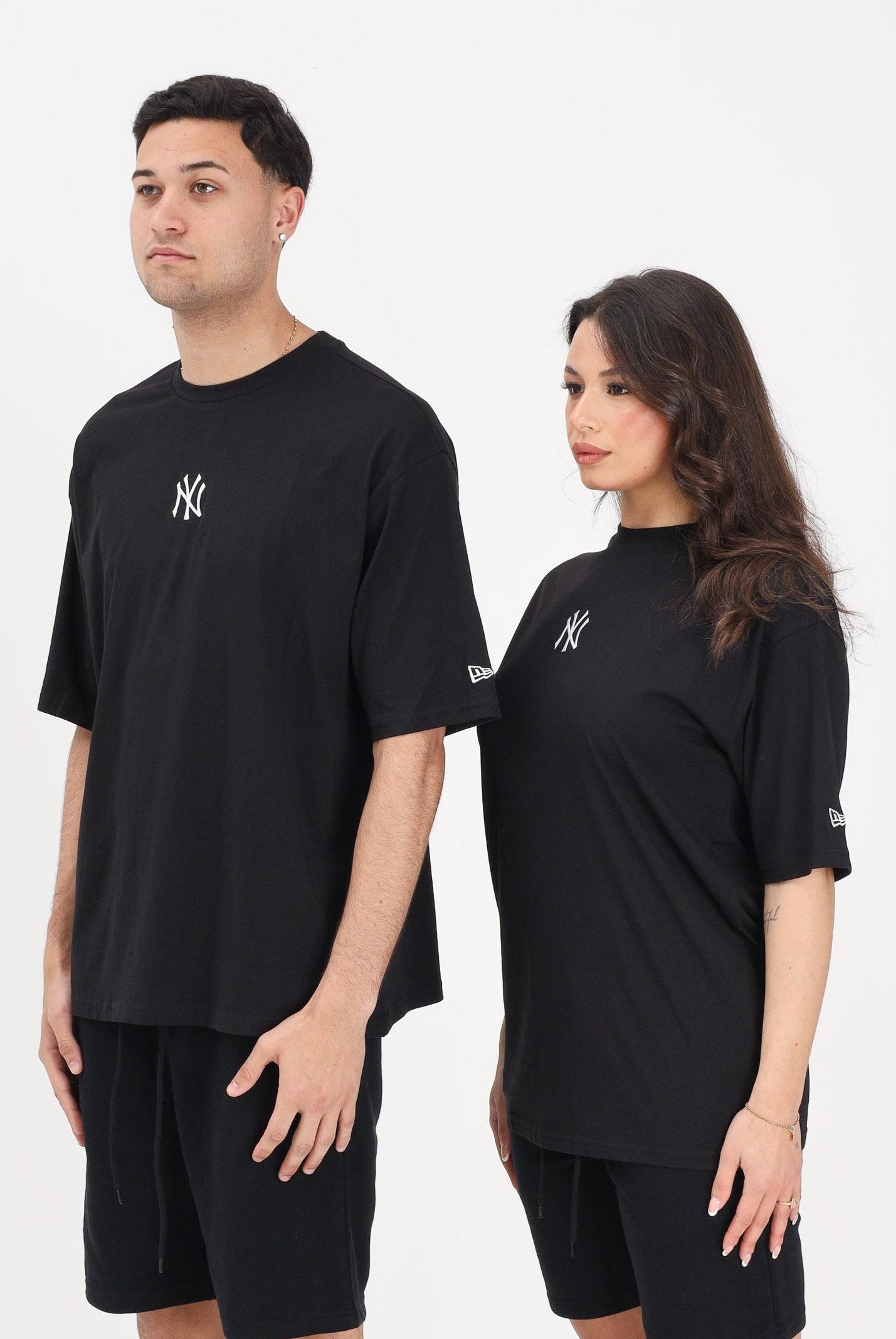 NEW ERA T-shirt a manica corta nera per uomo e donna con logo 60675746 . NEW ERA