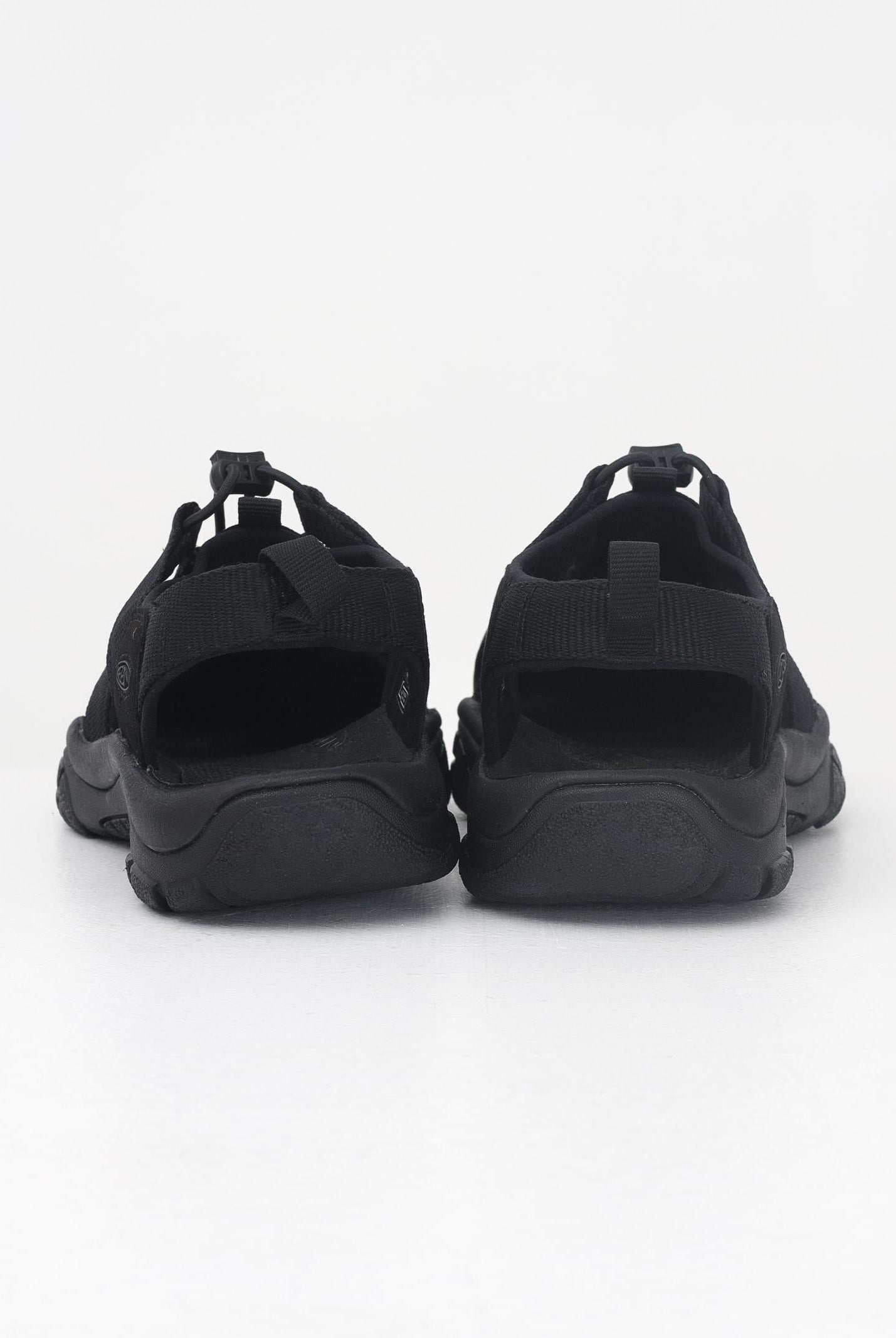 KEEN Sandali Newport H2 neri da uomo 1022258 KEEN