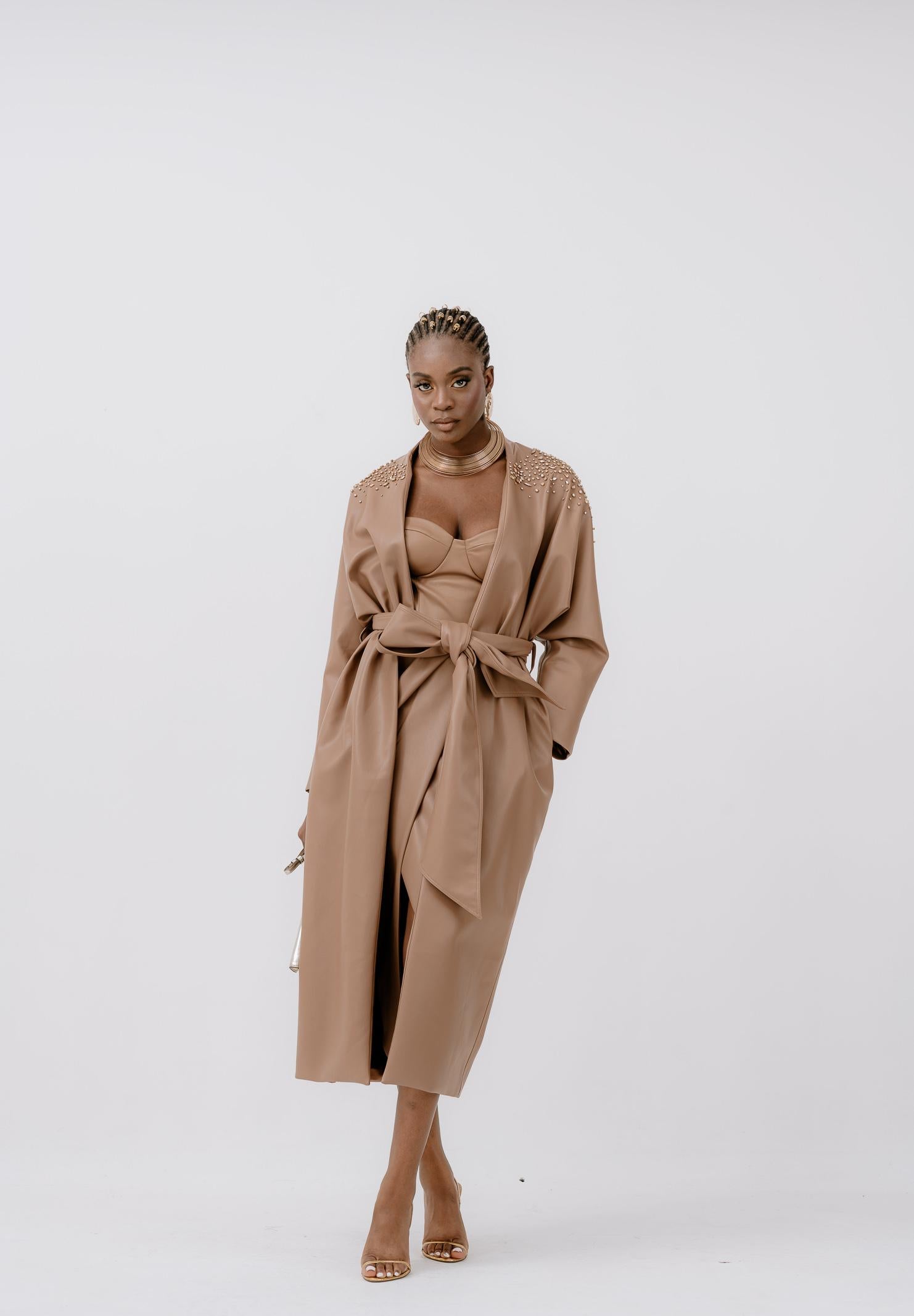 ALMA SANCHEZ Trench Sabelle in ecopelle color cammello da donna AS2526077EP 122 ALMA SANCHEZ