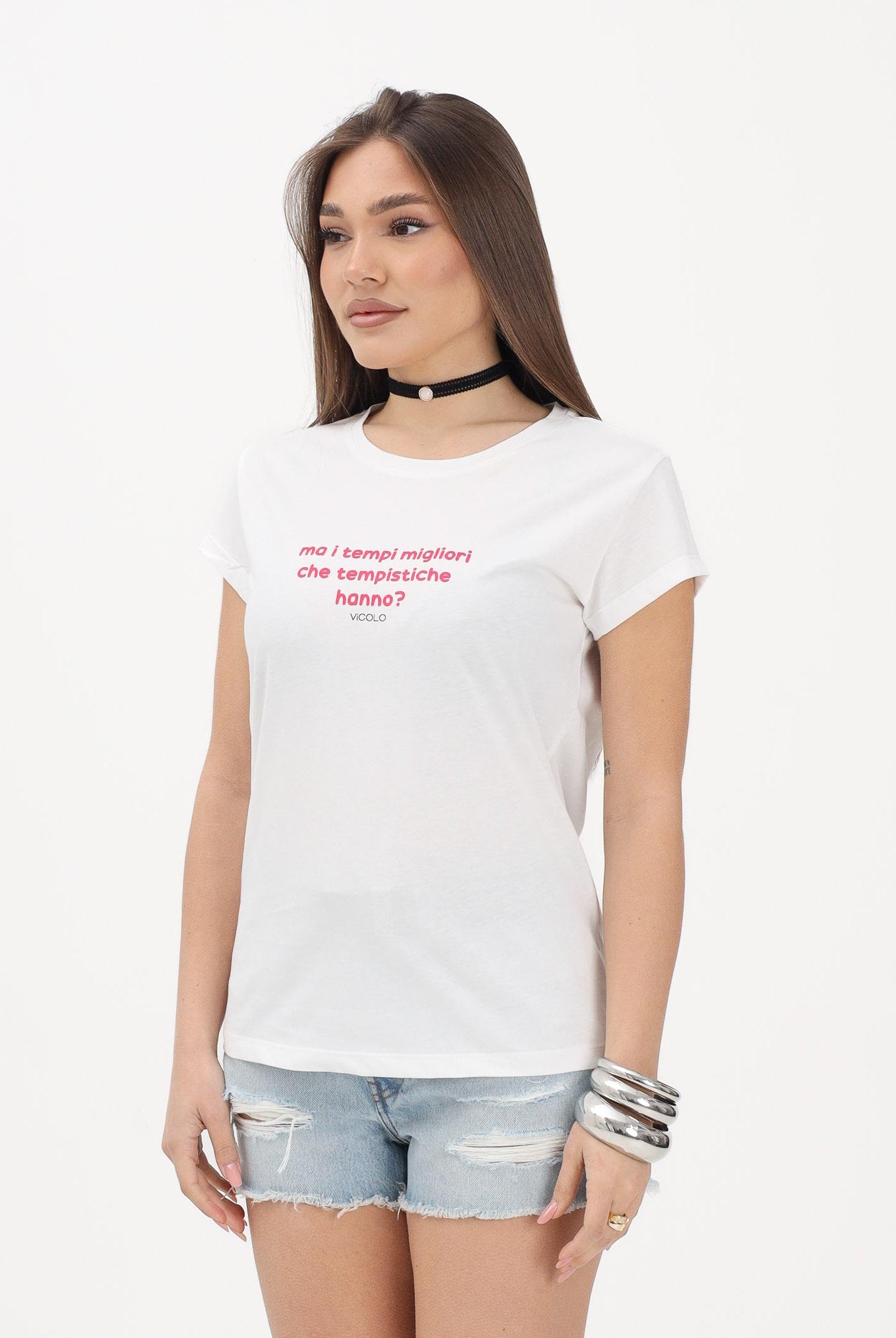VICOLO T-shirt a manica corta bianca da donna con stampa "Ma i tempi migliori che tempistiche hanno?" RAB0699 02 VICOLO