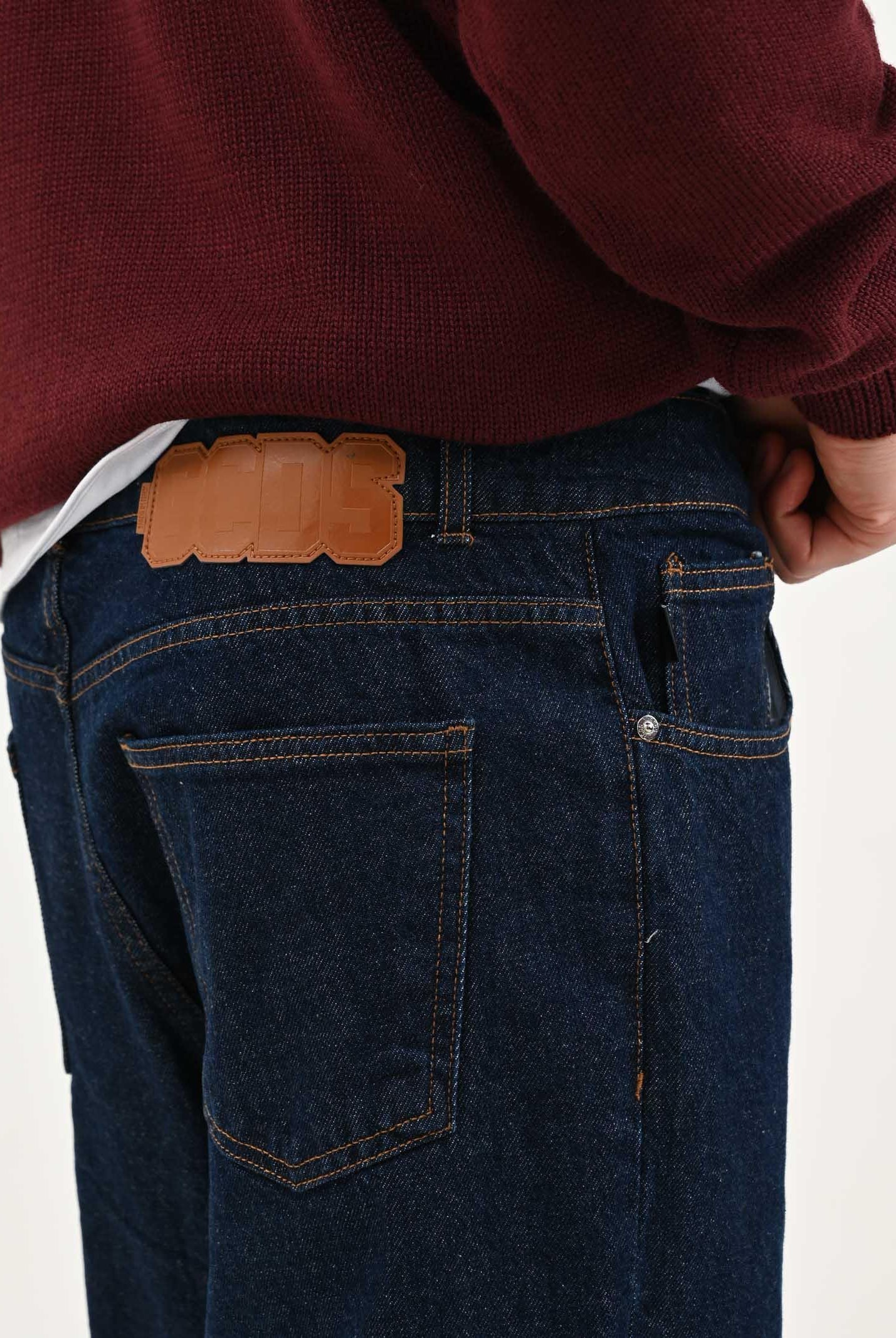 GCDS Jeans in denim blu per uomo e donna B2CM2900DA6 77 GCDS