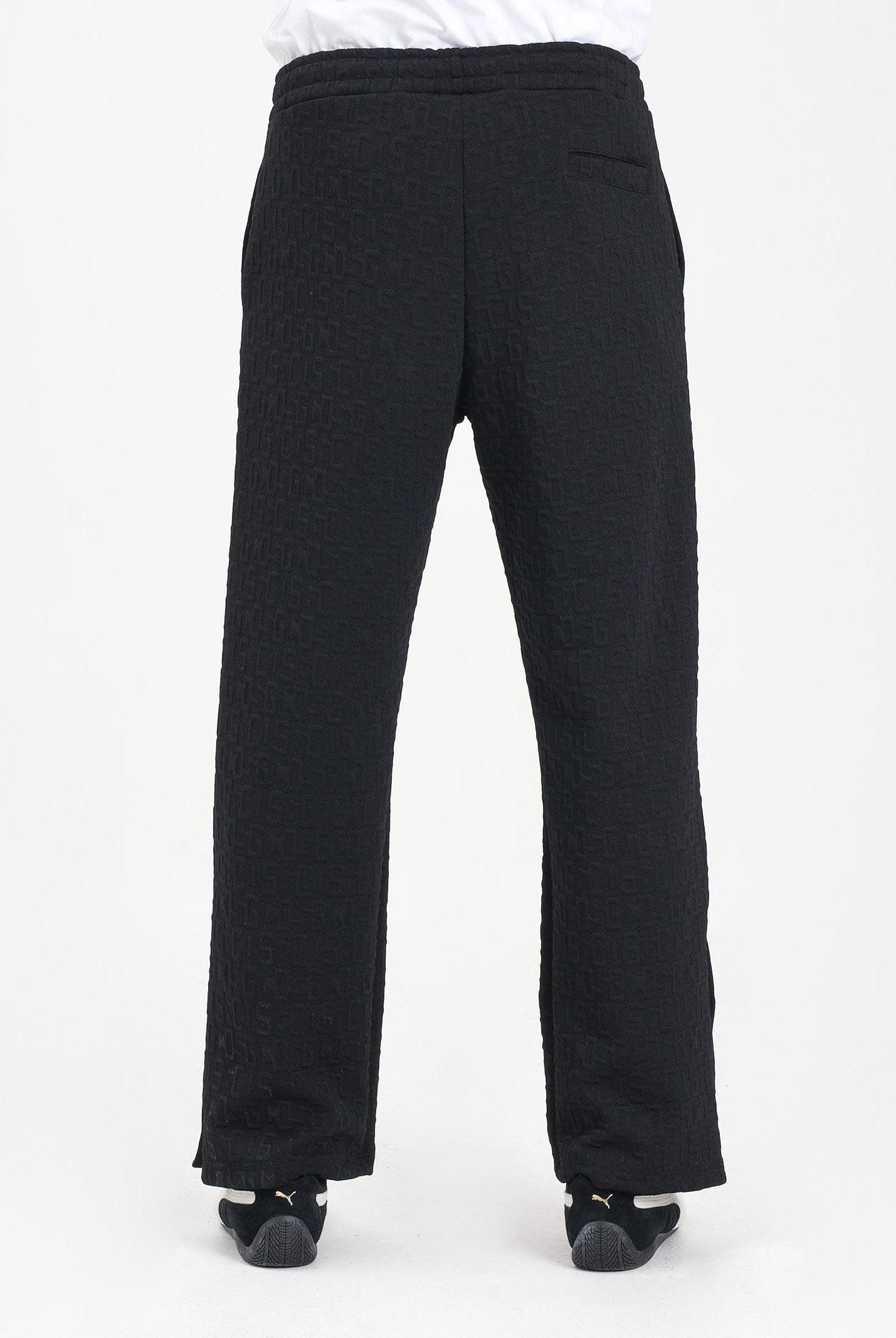 GCDS Pantalone sportivo nero per uomo e donna con lavorazione jacquard del logo B2CM3010TQ6 99 GCDS