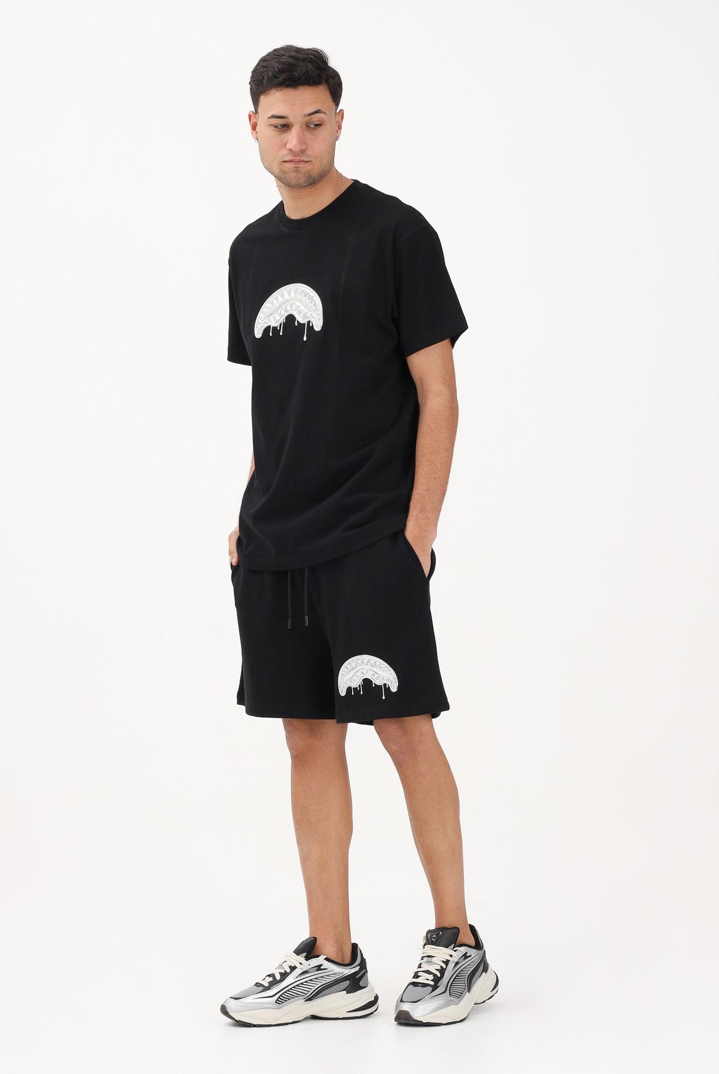 SPRAYGROUND Shorts sportivo nero da uomo con logo Shark SP898EBLK . SPRAYGROUND