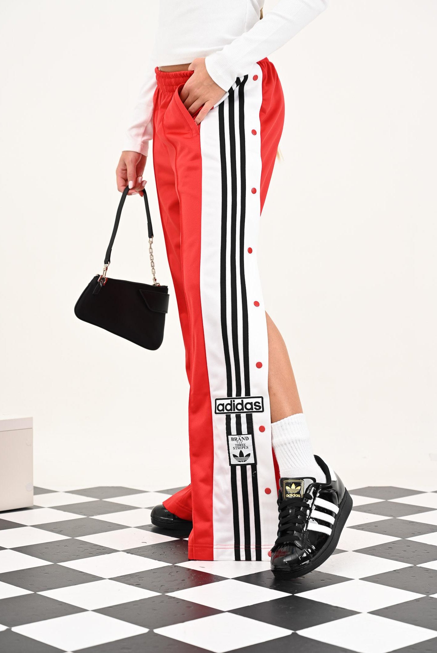 ADIDAS ORIGINALS Pantalone sportivo Adibreak rosso da donna JY1354 . ADIDAS ORIGINALS