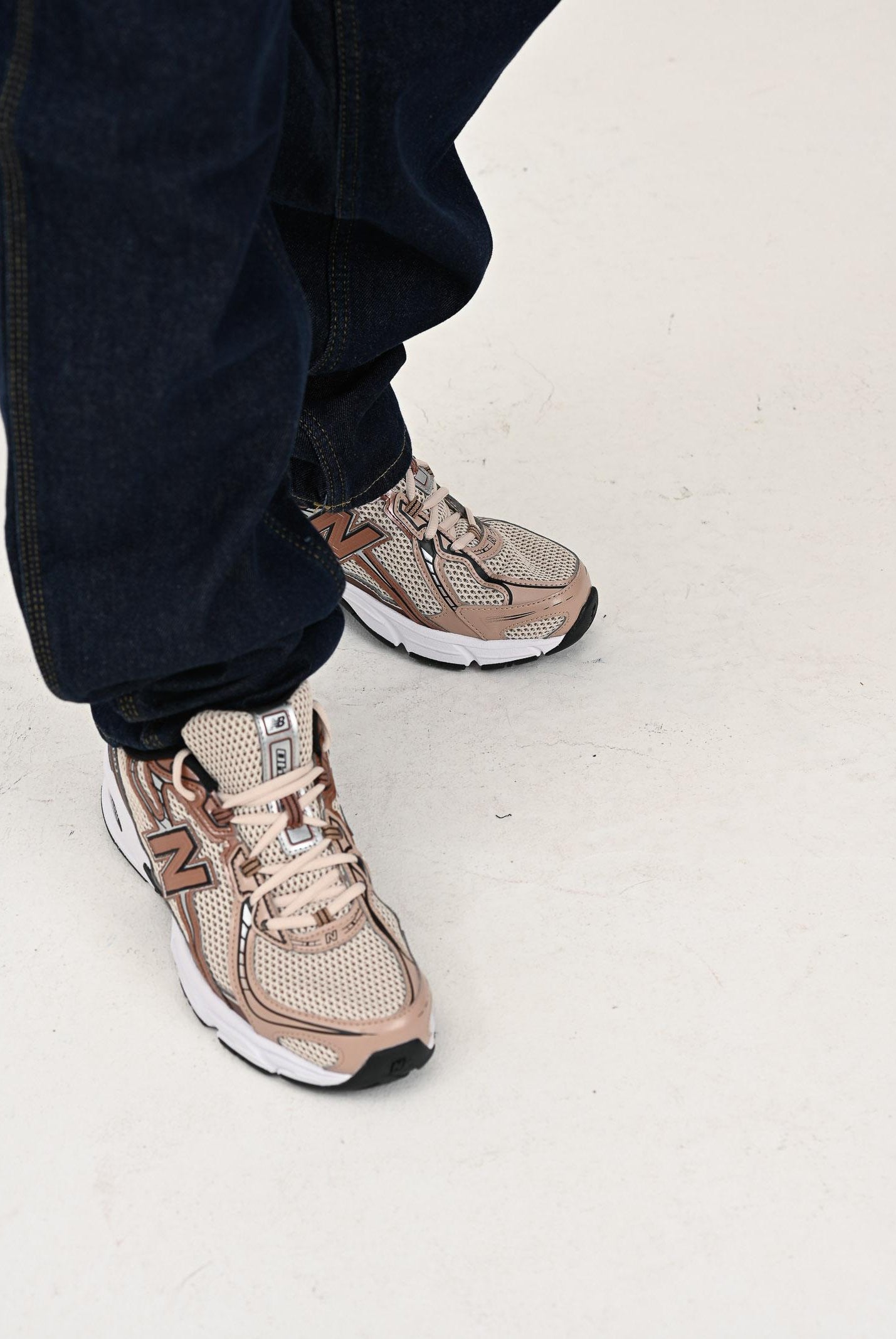 NEW BALANCE Sneakers 740 beige e bronzo da uomo U740BB2 . NEW BALANCE