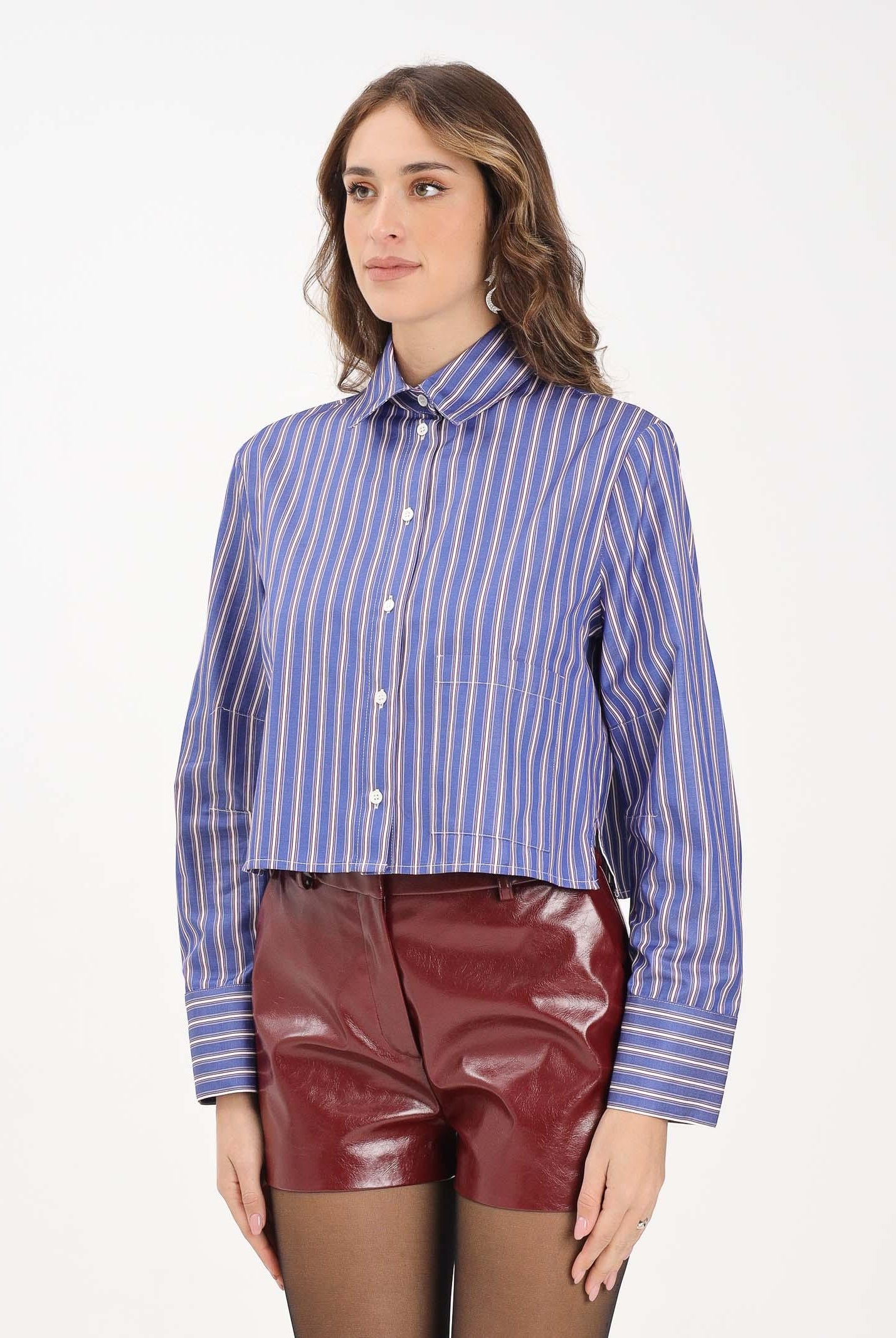 SIMONA CORSELLINI Camicia a manicca lunga blu da donna con taglio cropped e fantasia a righe A25CPCA01501-C00174 V0744 SIMONA CORSELLINI