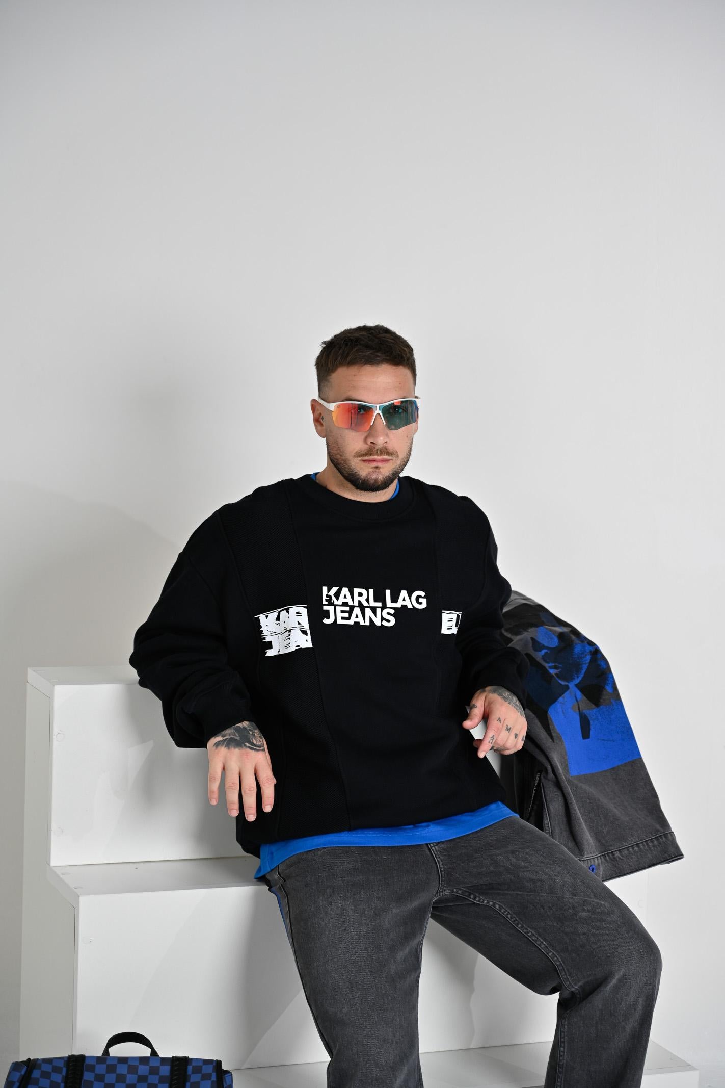 KARL LAGERFERLD Felpa girocollo nera da uomo con stampa logo KLA1M20030 999 KARL LAGERFELD