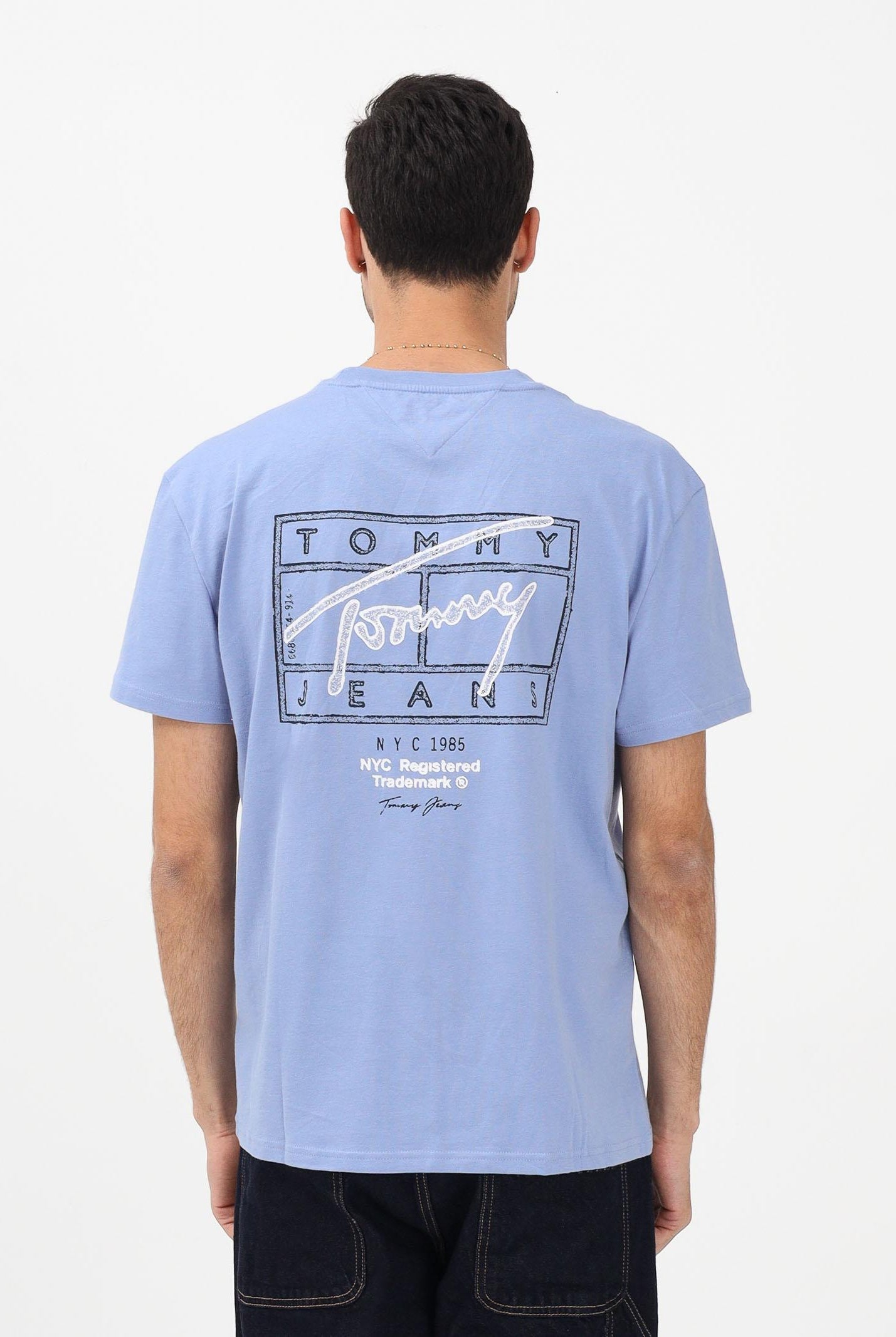 TOMMY JEANS T-shirt a manica corta Signature azzurro polvere da uomo DM0DM22319 C5X TOMMY JEANS