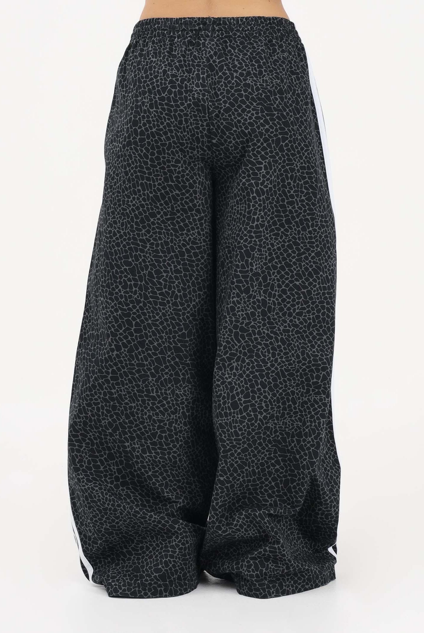 ADIDAS ORIGINALS Pantalone sportivo Firebird AOP Oversized nero da donna KD2816 . ADIDAS ORIGINALS