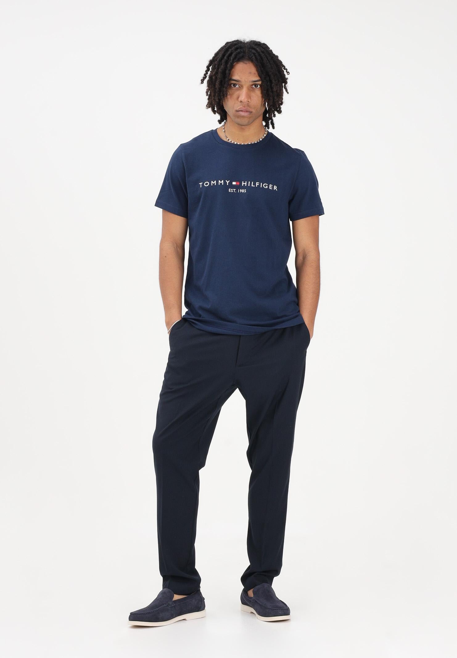 TOMMY HILFIGER T-shirt a manica corta blu da uomo con logo MW0MW11797 DCC TOMMY HILFIGER