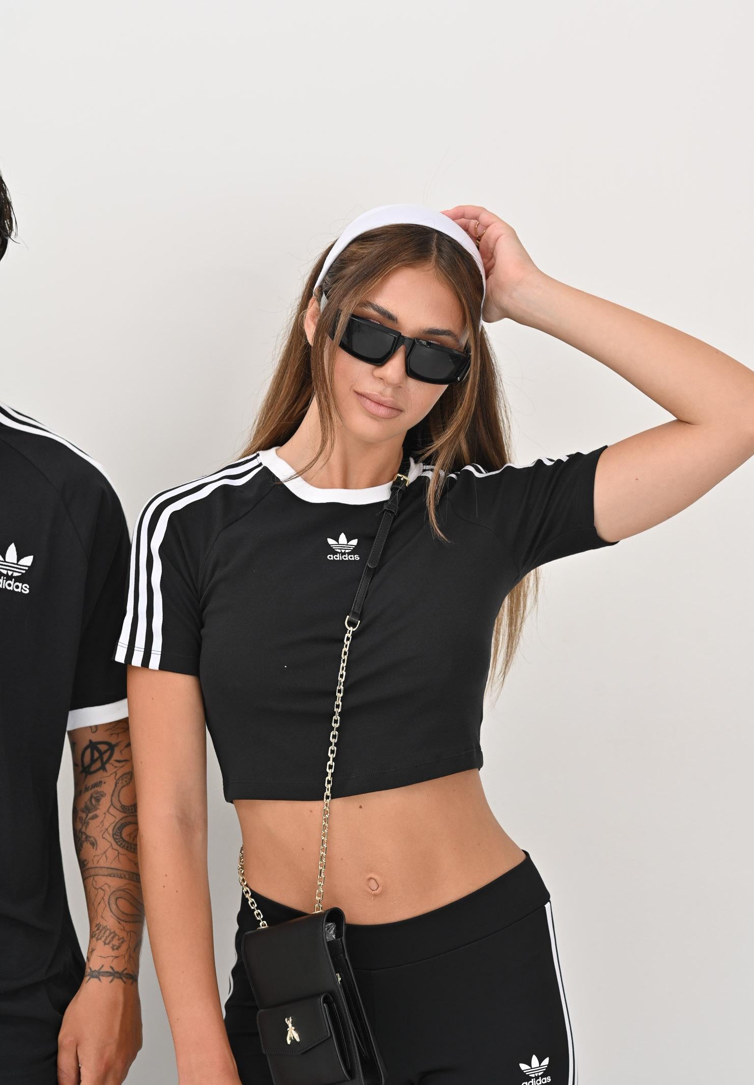 ADIDAS ORIGINALS T-shirt a manica corta 3-Stripes nera da donna IU2532 . ADIDAS ORIGINALS