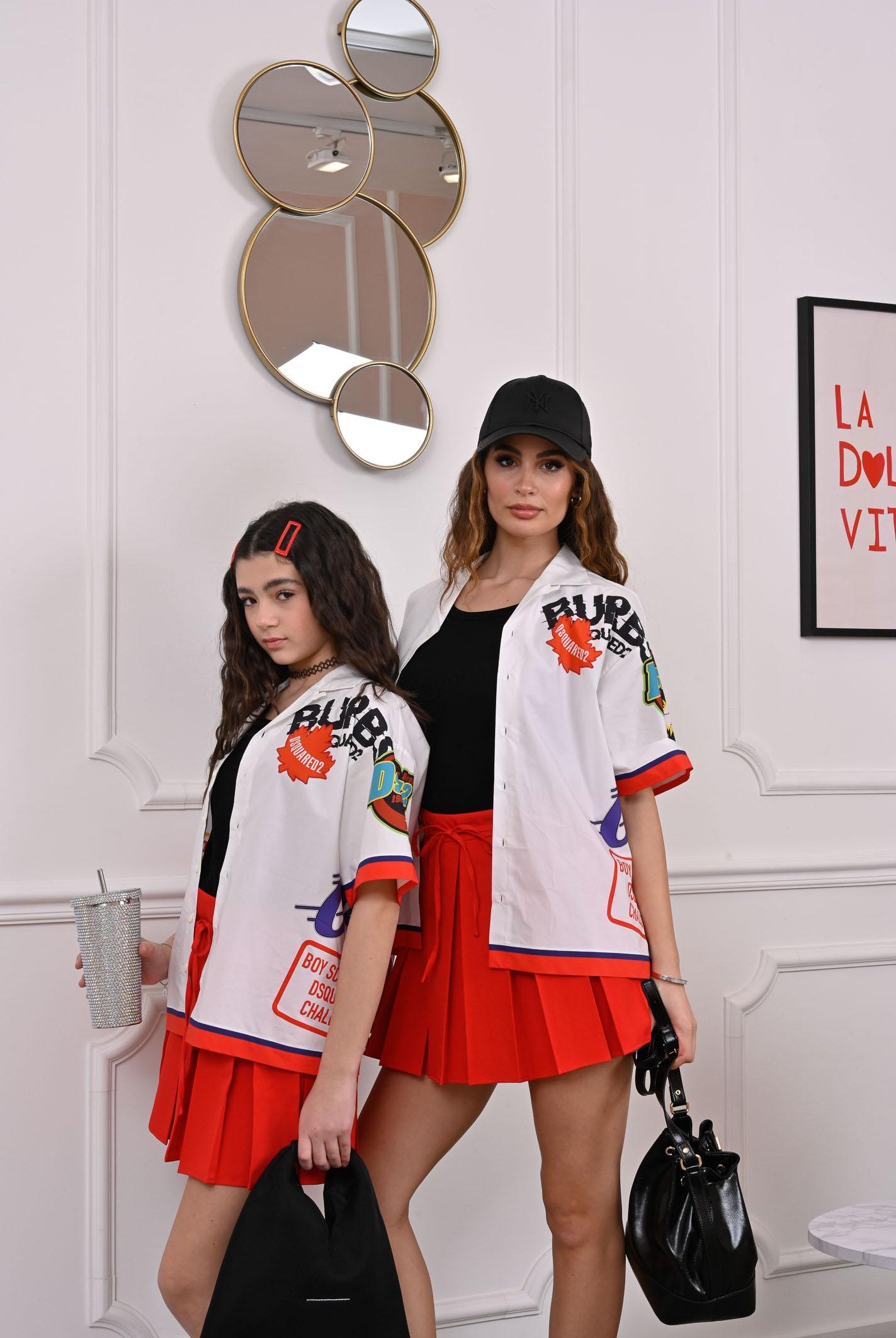 DSQUARED2 Camicia a manica corta bianca per donna, ragazzi e bambini con grafica Urban DQ2819D007D DQ100 DSQUARED2