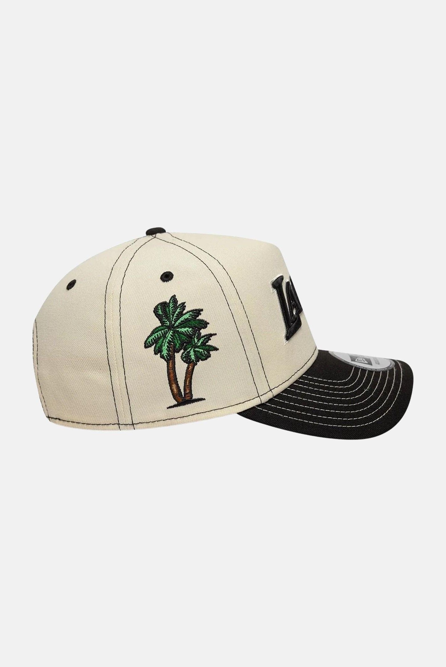 NEW ERA Cappello con visiera NBA City Icon LA Lakers 9FORTY E-Frame beige e nero per uomo e donna 60856278 . NEW ERA