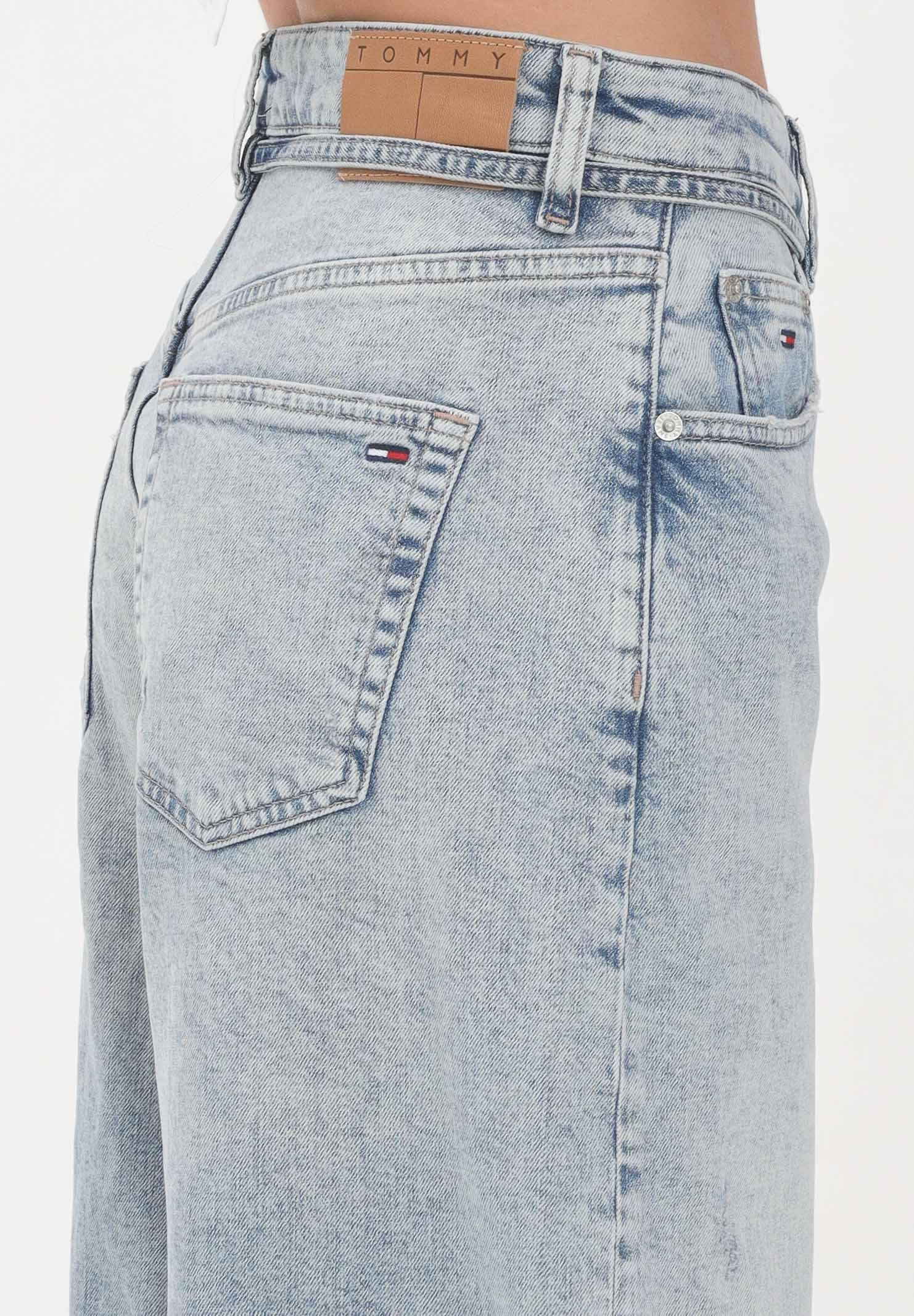 TOMMY JEANS Jeans Charlie a gamba larga in denim chiaro da donna DW0DW204731A5 TOMMY JEANS