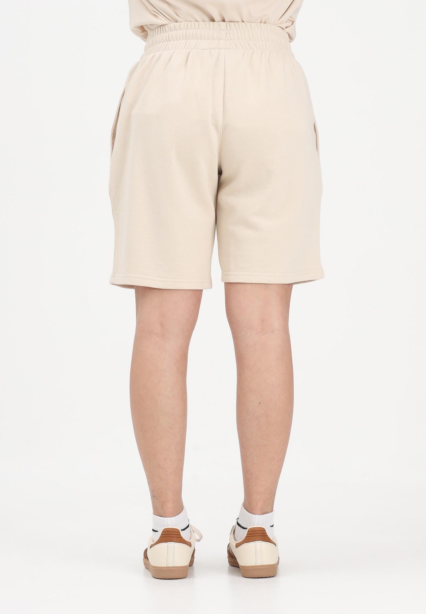 NEW ERA Shorts sportivo Chicago Bulls NBA Core Plus beige per uomo e donna 60856154 . NEW ERA