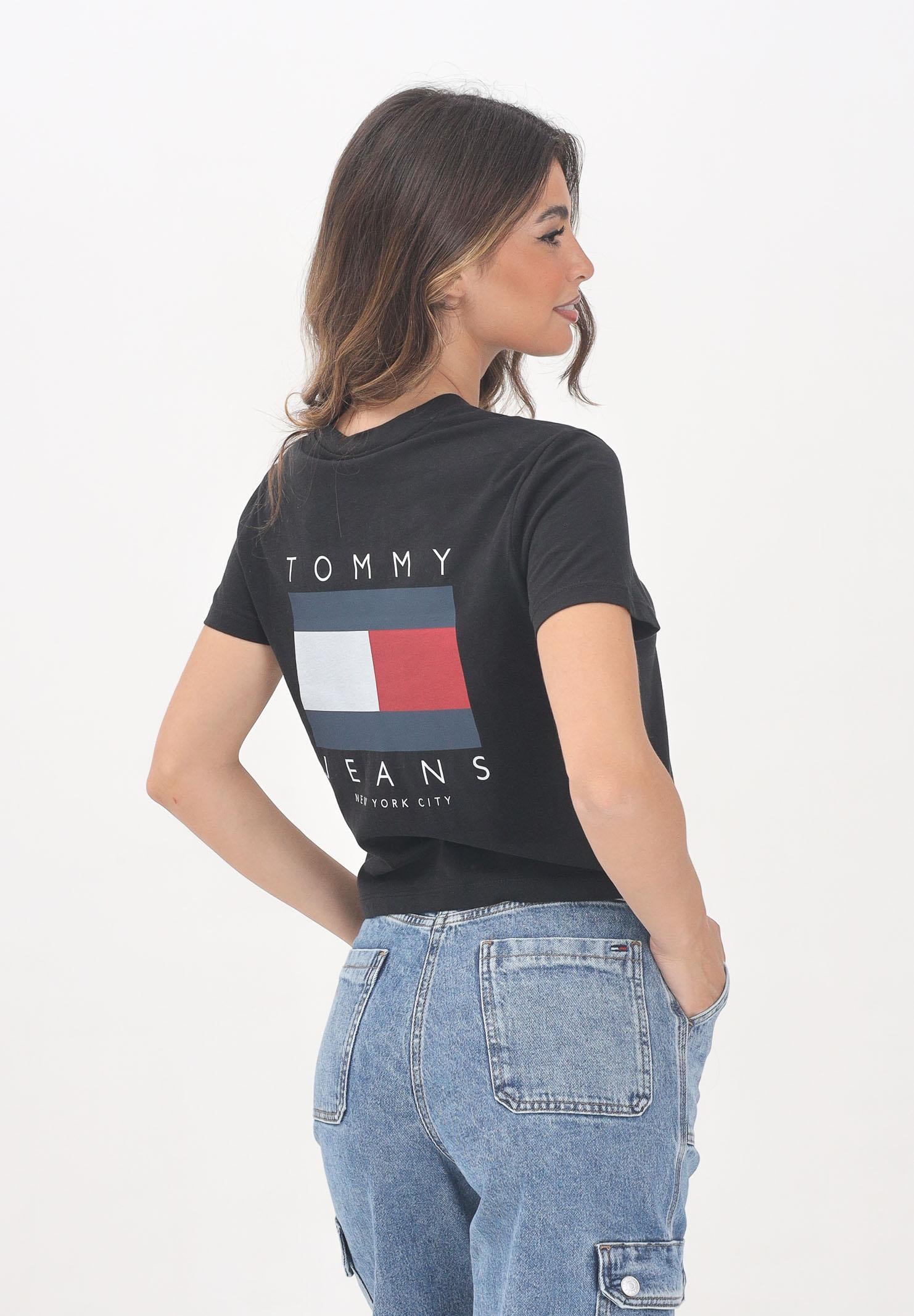 TOMMY JEANS T-shirt a manica corta nera da donna con maxi logo DW0DW21423BDS TOMMY JEANS