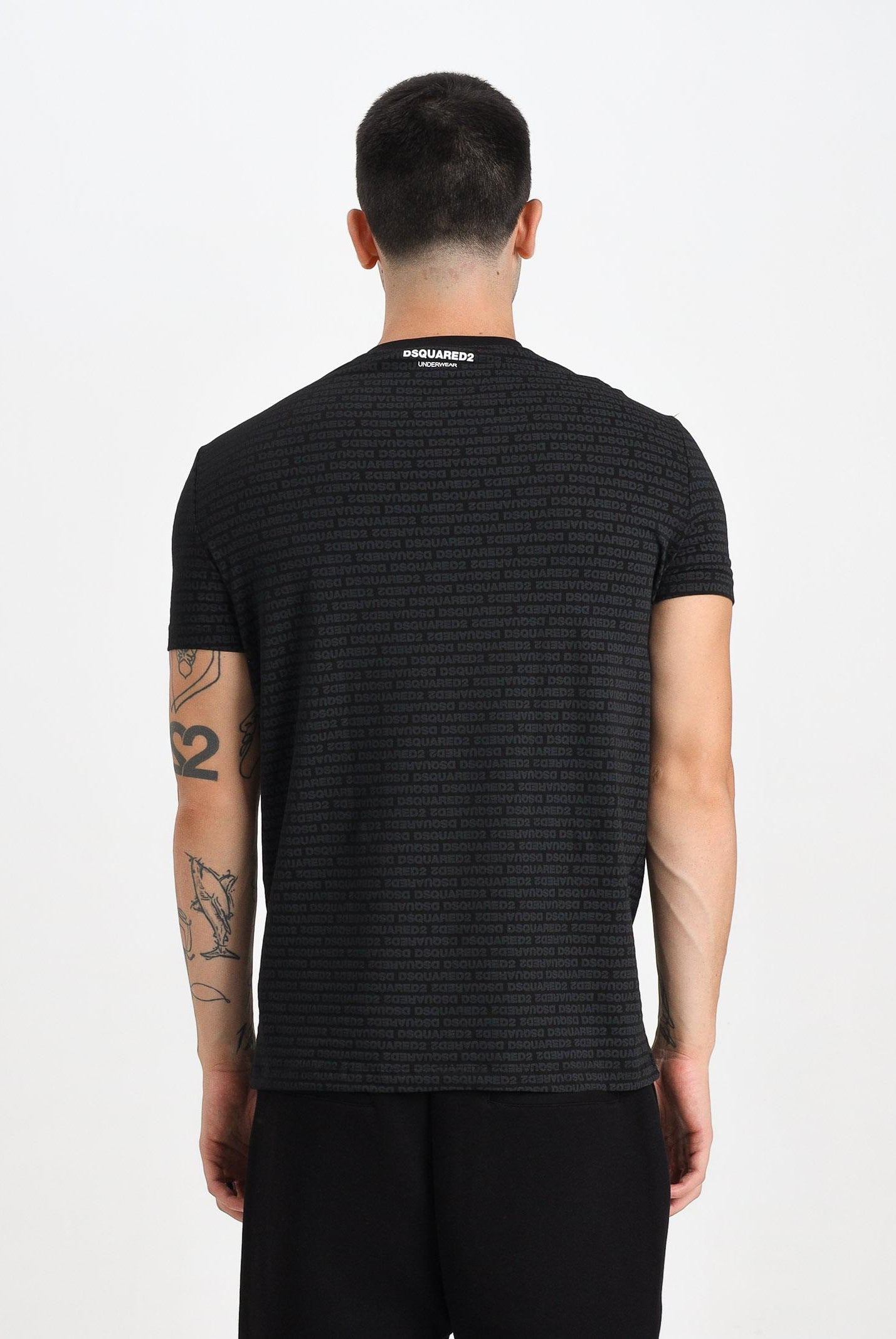 DSQUARED2 T-shirt a manica corta nera da uomo con stampa logo all-over D9H136050T 001 DSQUARED2