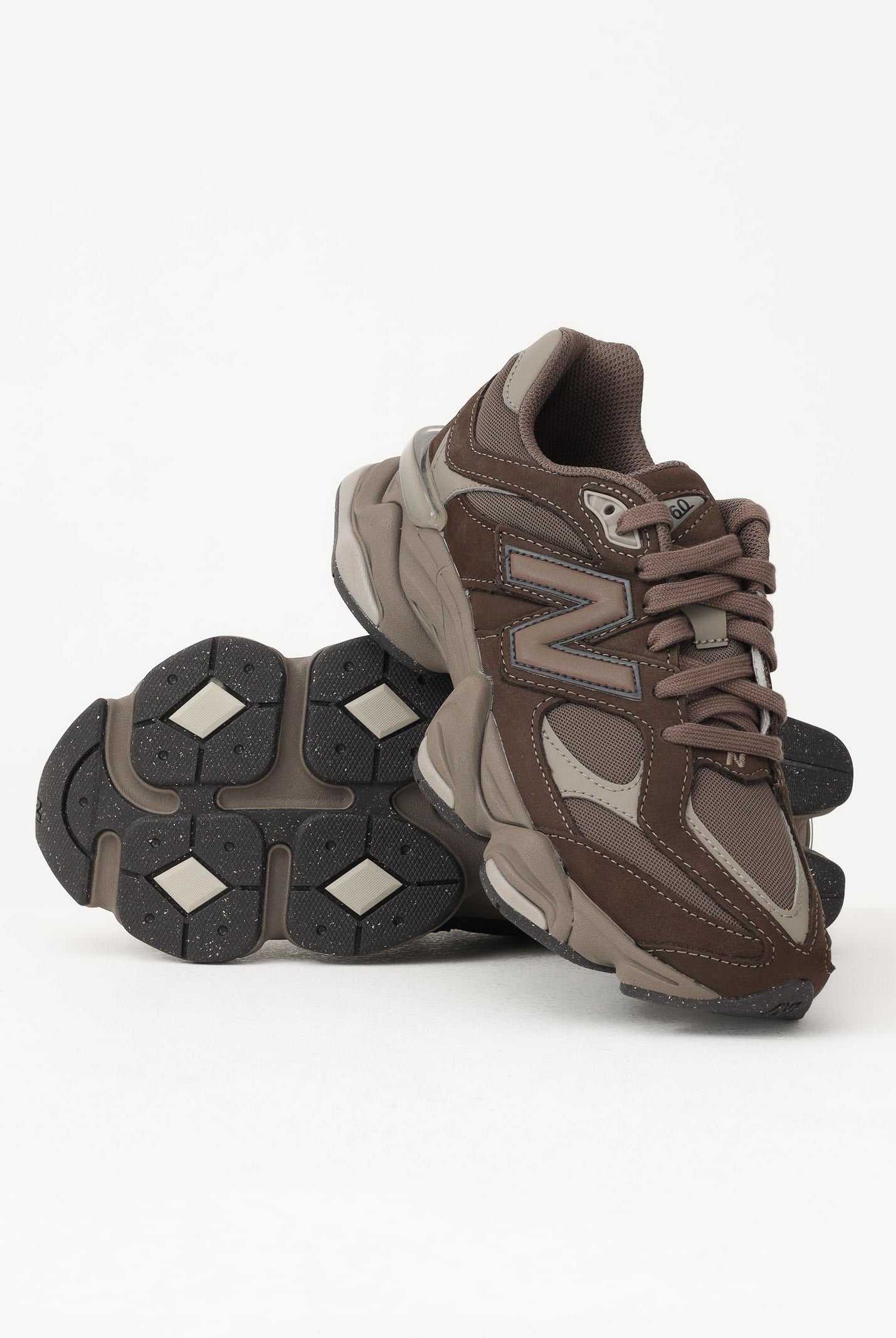 NEW BALANCE Sneakers 9060 marroni da uomo U9060493 . NEW BALANCE