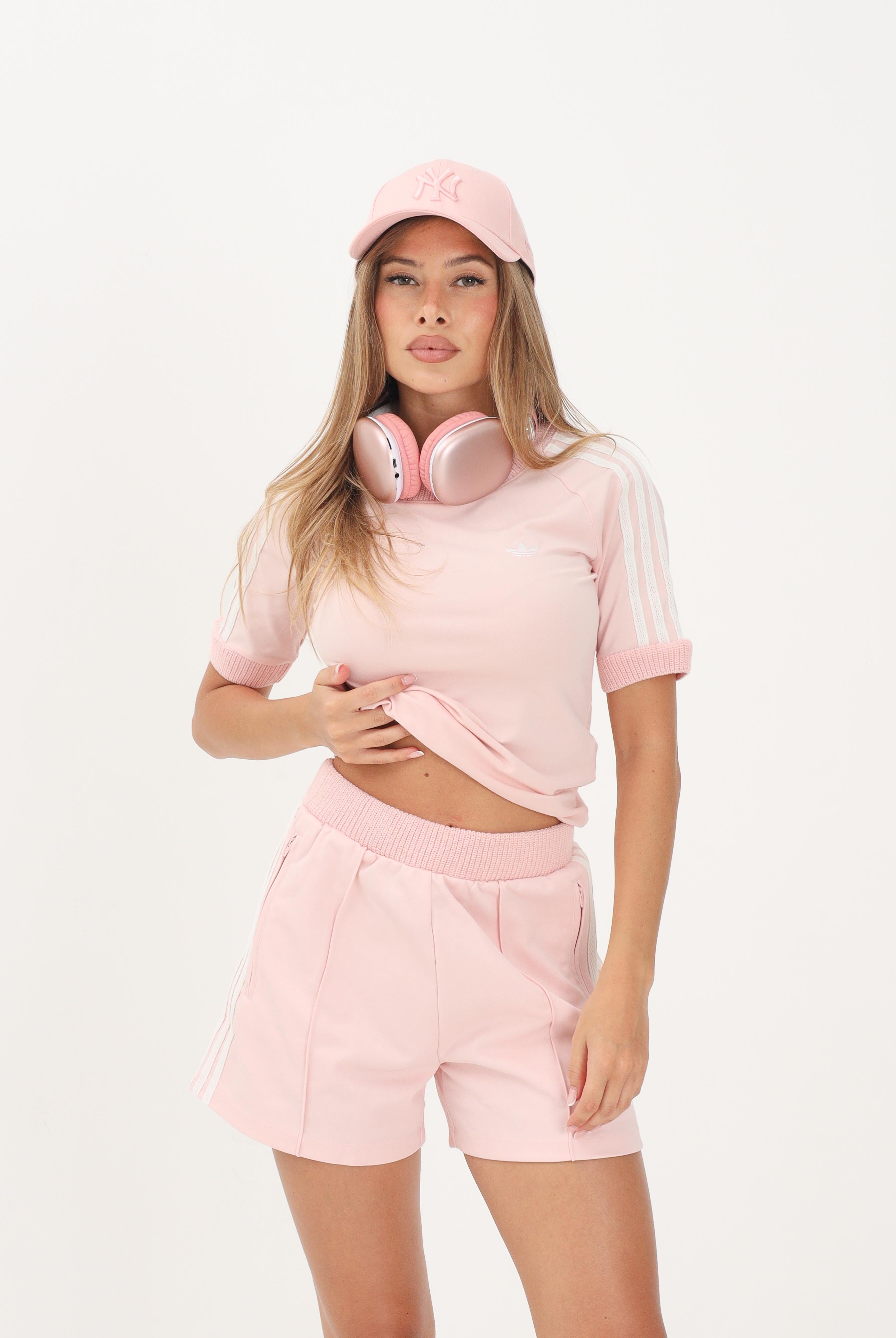 ADIDAS ORIGINALS T-shirt Cali Tee with Knitted Crochet Details Sandy Pink rosa donna. KD4317 . ADIDAS ORIGINALS