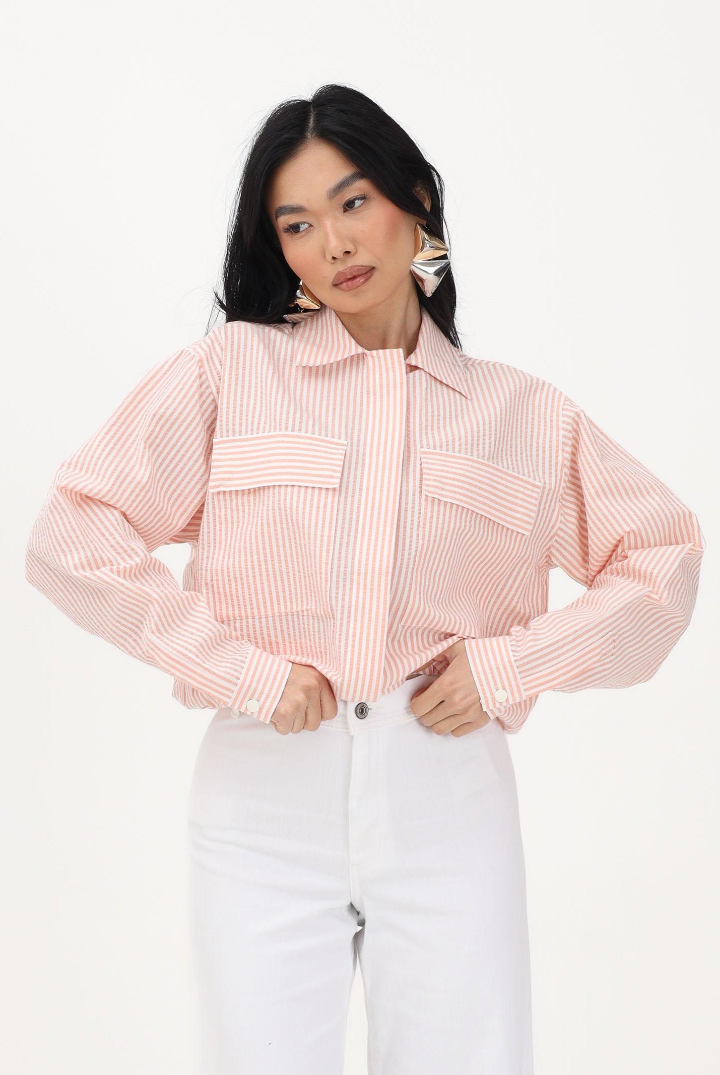 LACOSTE Camicia a manica lunga bianca e salmone da donna a righe in seersucker<BR/> BF1036 RNI LACOSTE