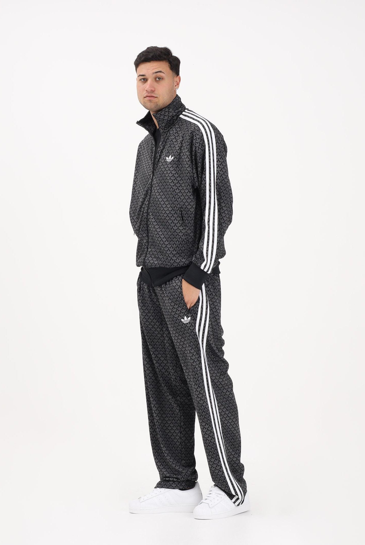 ADIDAS ORIGINALS Pantalone sportivo FIREBIRD LOOSE MONOGRAM nero da uomo KC9159 . ADIDAS ORIGINALS