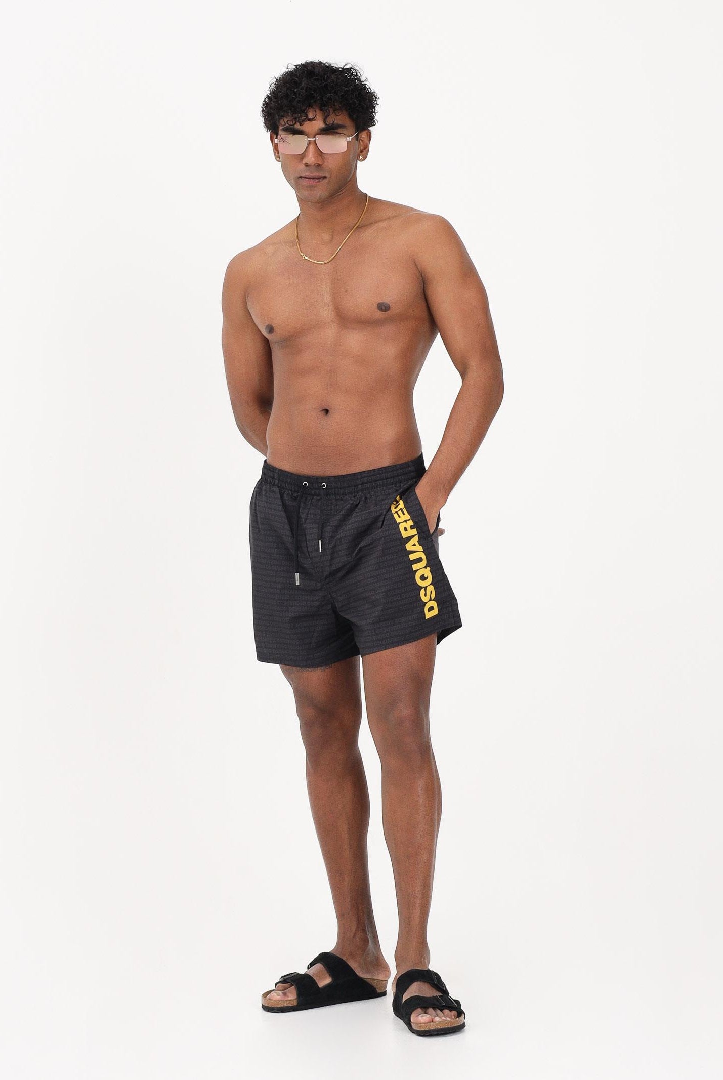 DSQUARED2 Shorts mare nero da uomo con stampa logo D7B646600 014 DSQUARED2