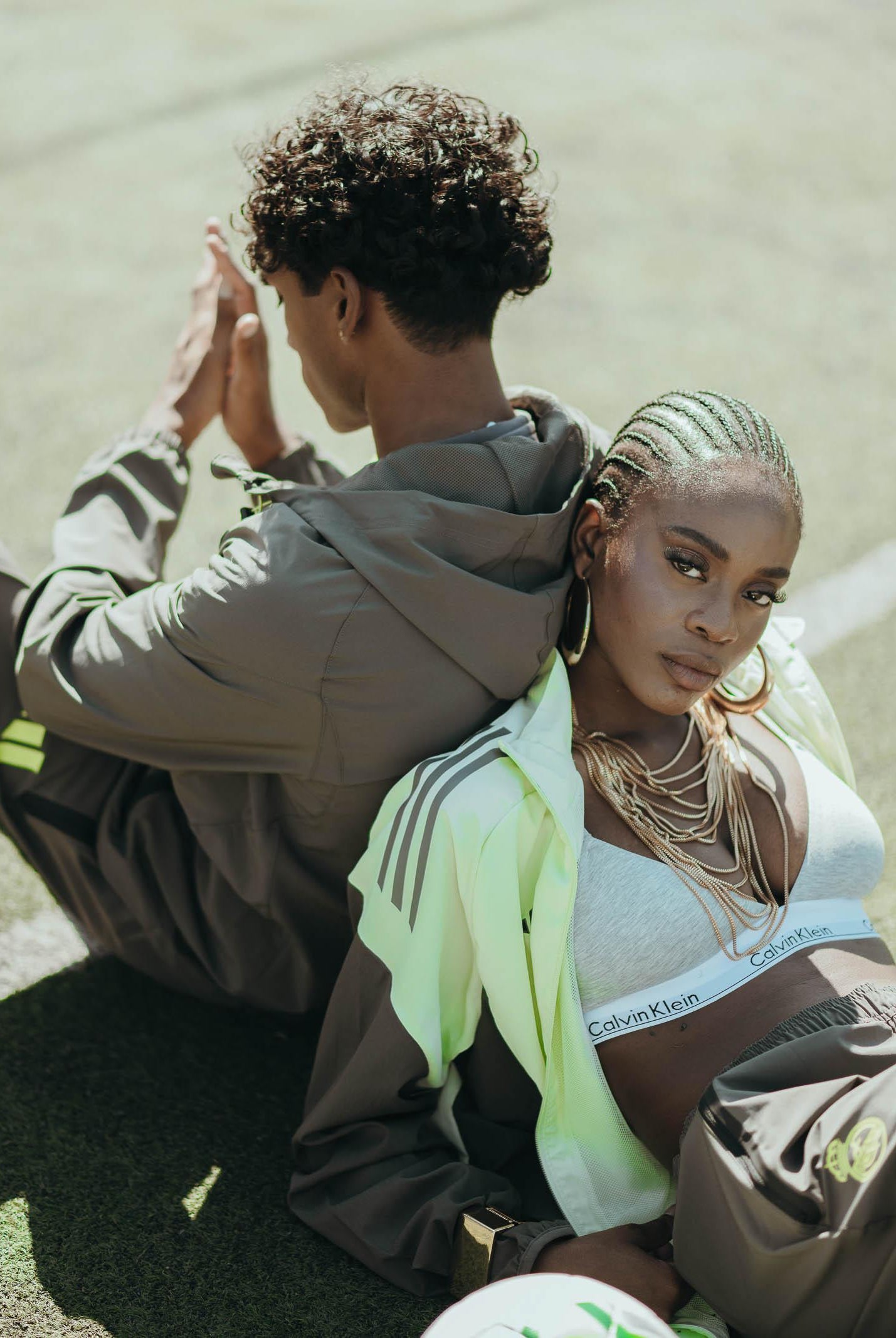 CALVIN KLEIN Reggiseno grigio da donna con logo 000QF5650E P7A CALVIN KLEIN